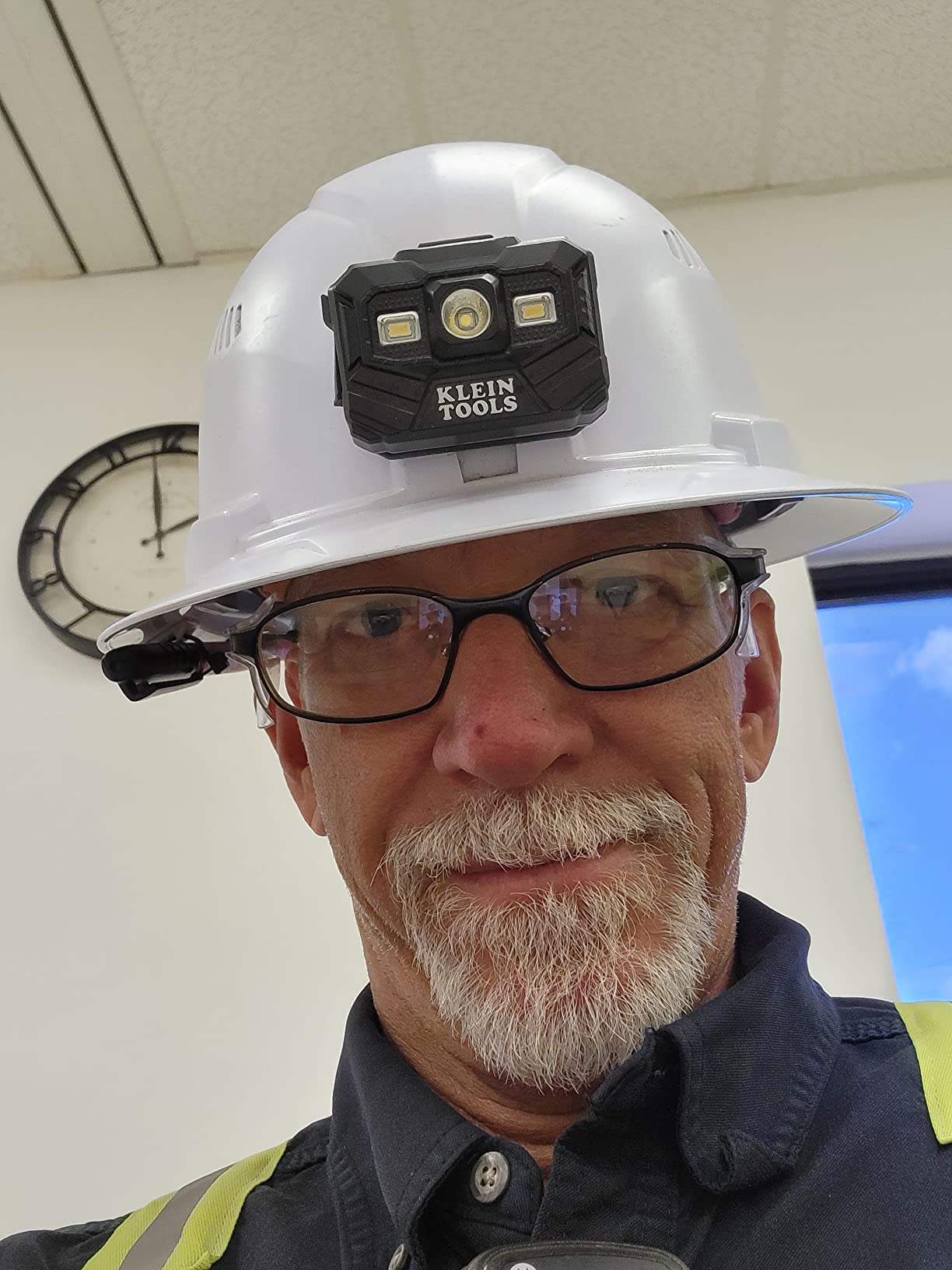 Klein Tools Hard Hat and Accessories Kit, Vented Full Brim Hard Hat, Headlamp, Sweat Band customer photo 1
