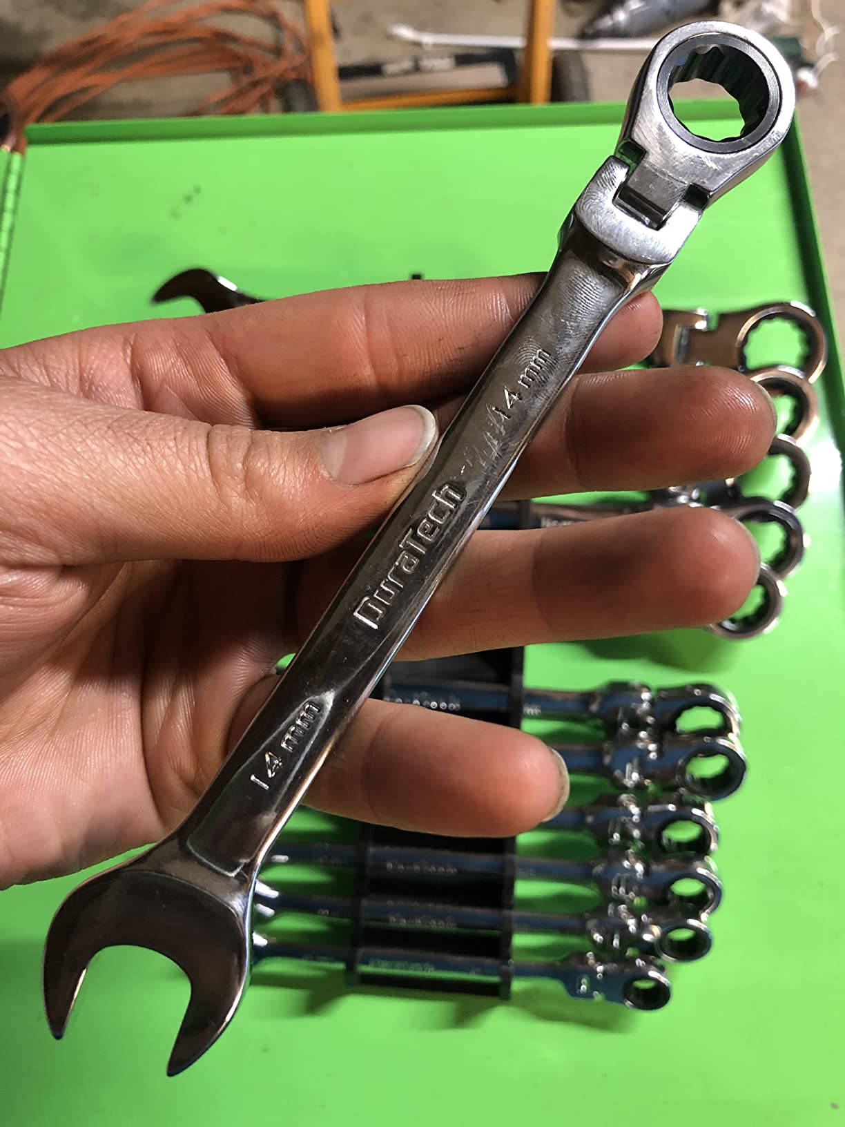 DURATECH Flex-Head Ratcheting Wrench Set, Metric, 12-piece, 8-19mm customer photo 2