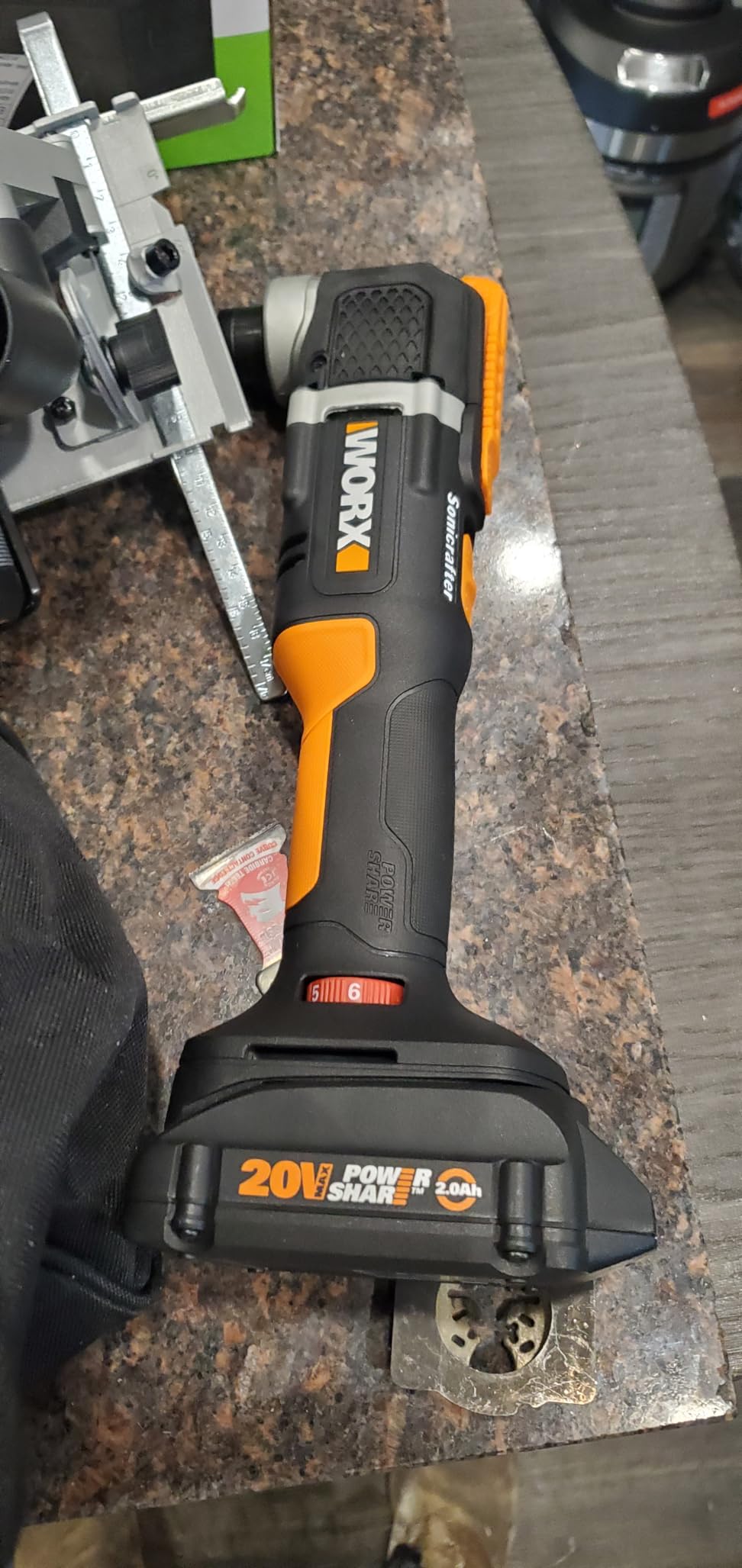 WORX Cordless Oscillating Multi-Tool, 20V Sonicrafter, WX696L customer photo 1