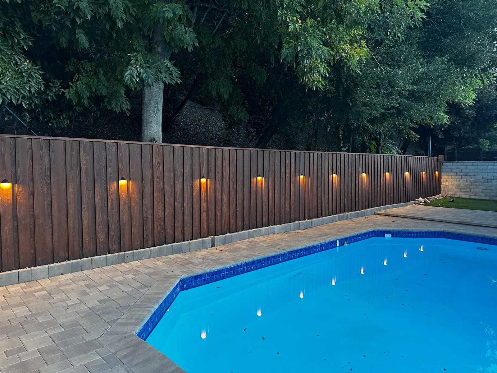 LEONLITE 8-Pack 5CCT Low Voltage LED Deck Light Triangle Oil Rubbed Bronze | 12-24V AC/DC Stair Railing Light, CRI90, IP65, Aluminum, Landscape Step Fence Lighting, 1800K/2700K/3000K/4000K/5000K customer photo 2