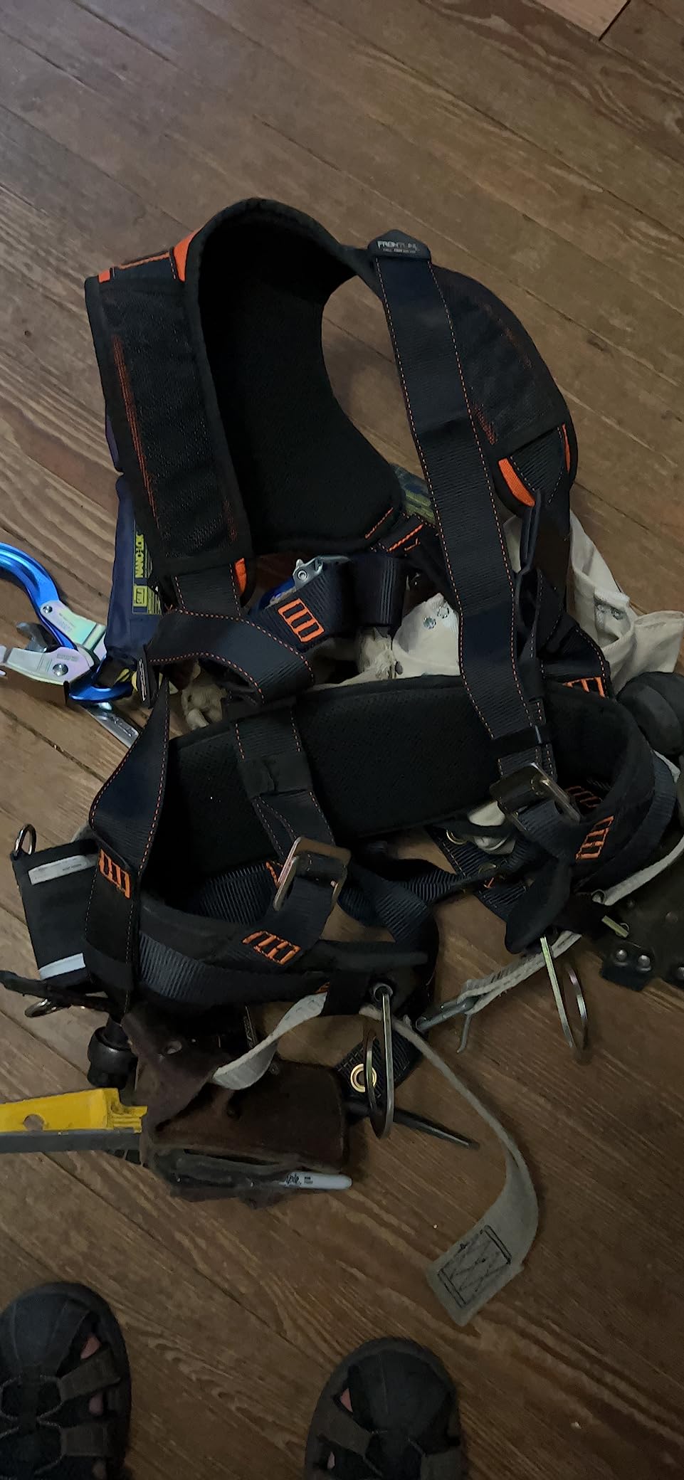 Frontline Full Body Harness | Suspension Trauma Straps| OSHA & ANSI Compliant customer photo 2
