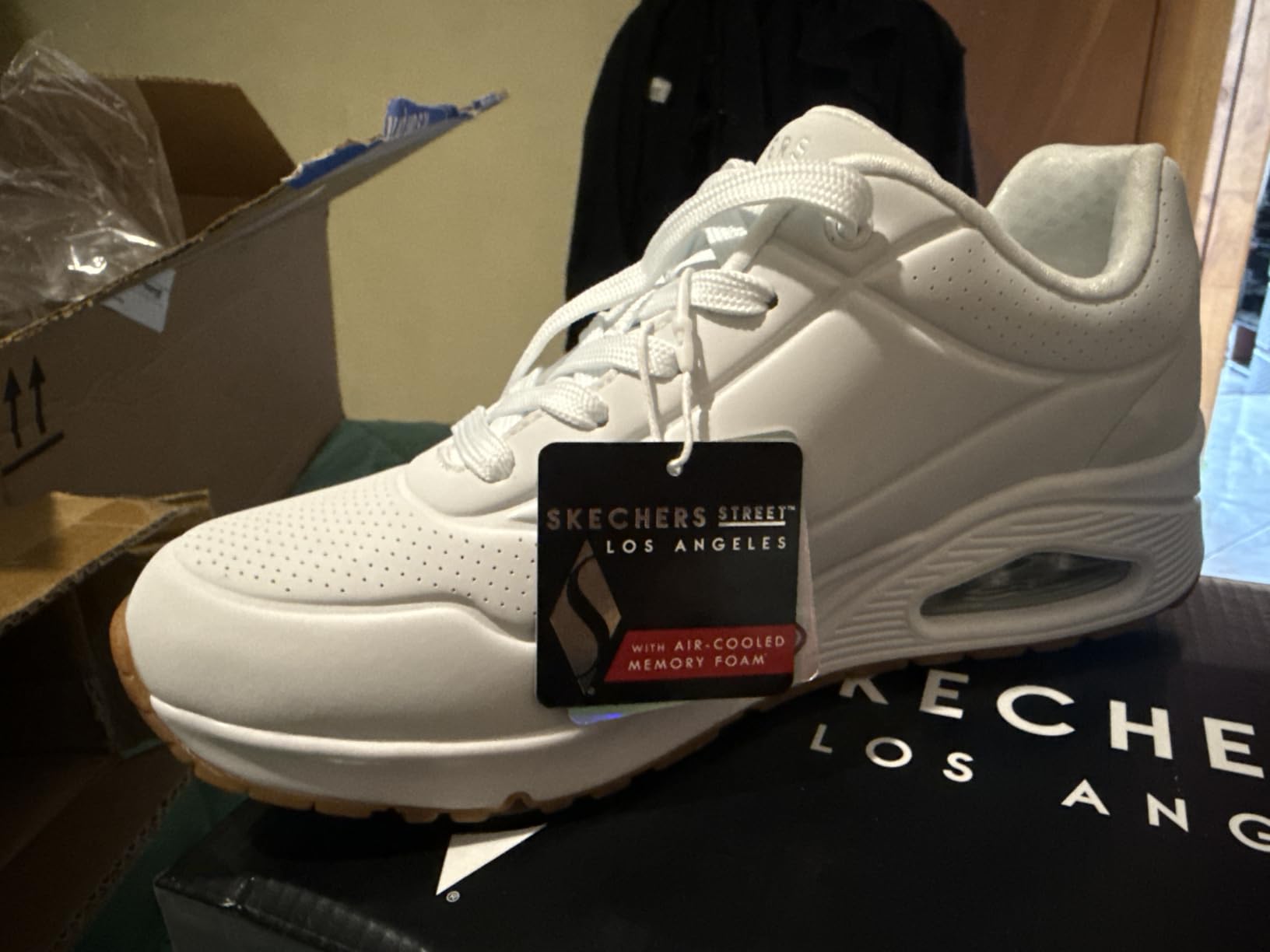 Skechers Women's UNO Stand on Air Sneaker customer photo 2