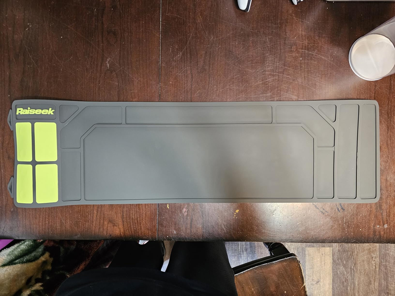 Raiseek Rifle Shotgun Cleaning Mat, Premium Large Magnetic Pad With Organizer Parts Tray, Anti-Slip Rubberized Gun Mat, Protective Workbench Pad for Gun Cleaning 36