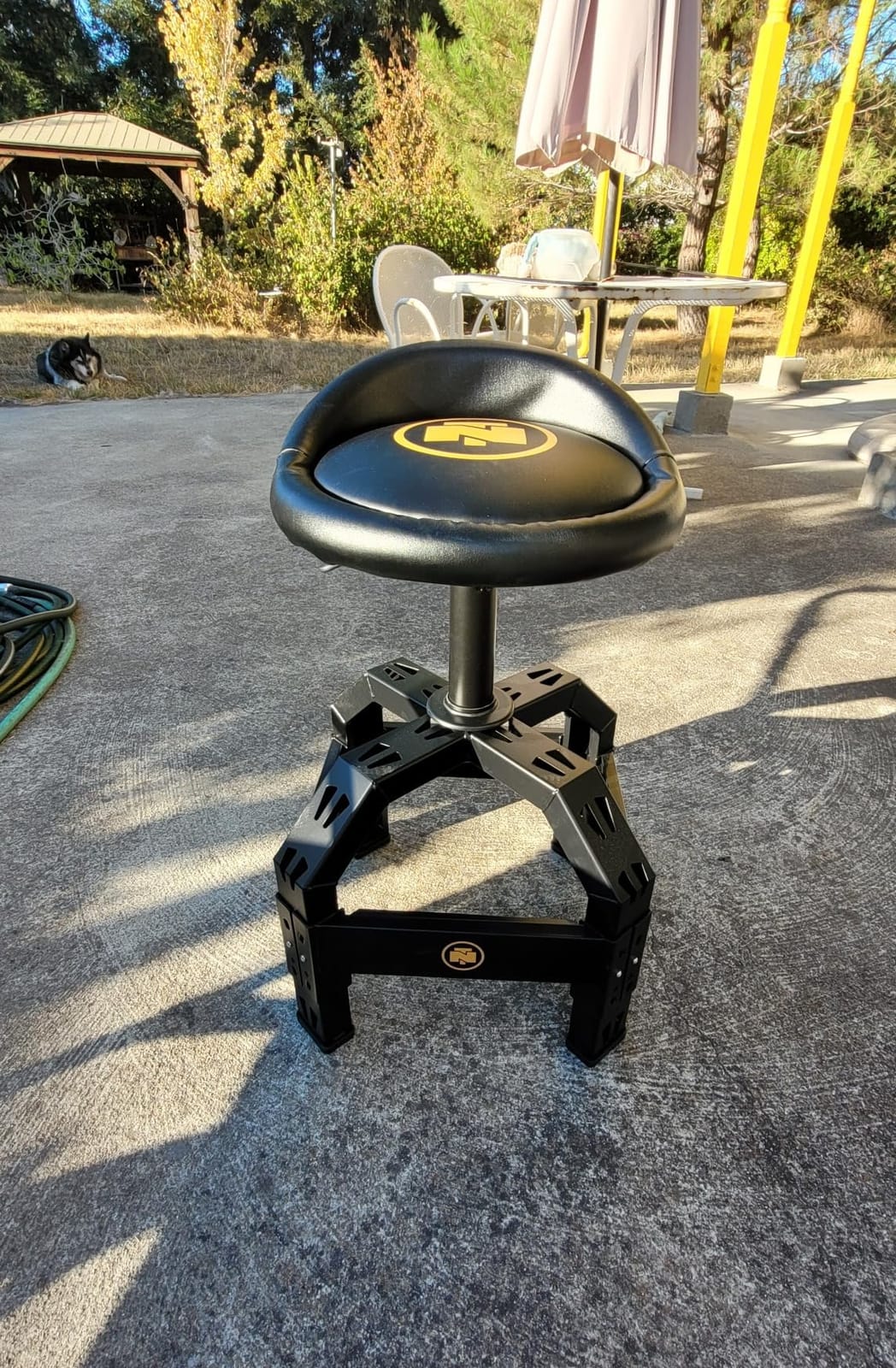 Northern Tool XL Adjustable Swivel Shop Stool, 400-Lb. Capacity customer photo 1