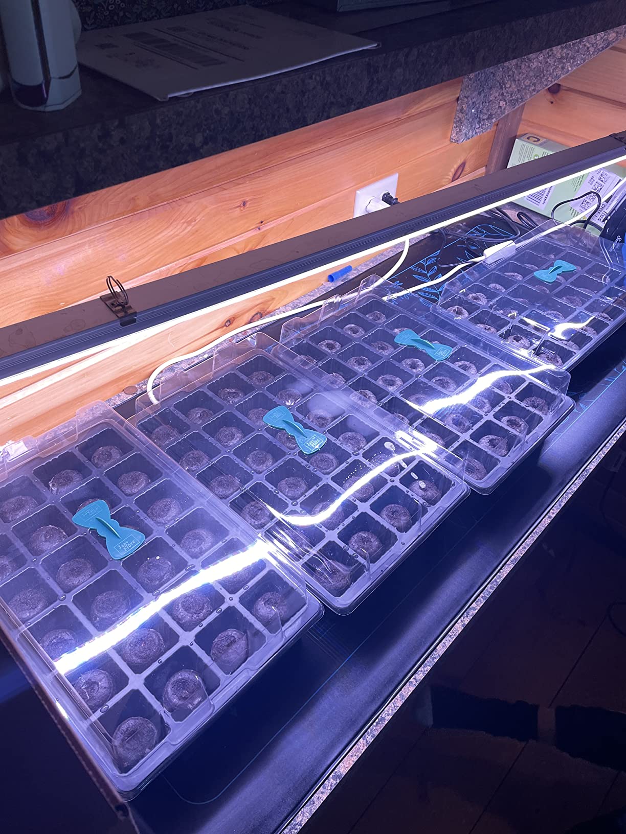 AC Infinity SUNCORE A7, Waterproof Seedling Heat Mat 48