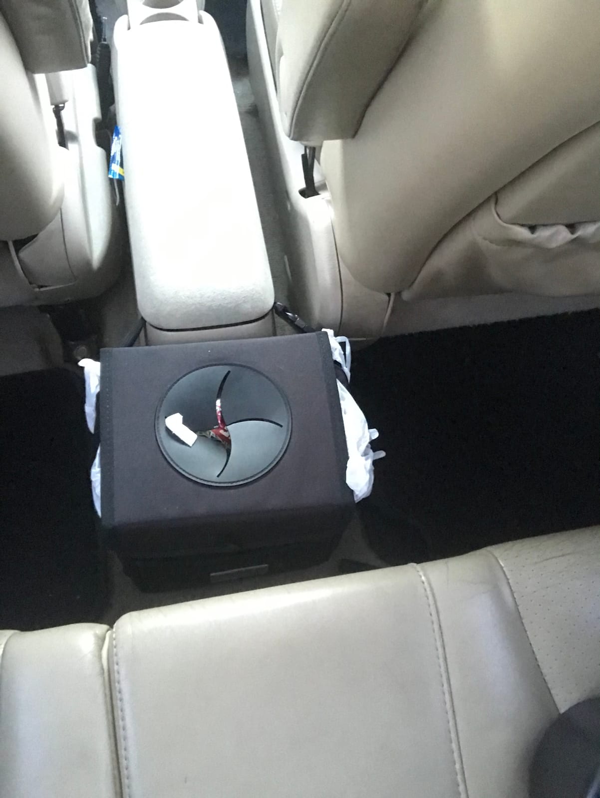 Creathing Car Trash Can [Touring Edition] - Removable Liner - 100% Leakproof, Odor Control Lid, Hanging Garbage Bin for SUV, Truck, Car (2 Gal, Black) customer photo 2