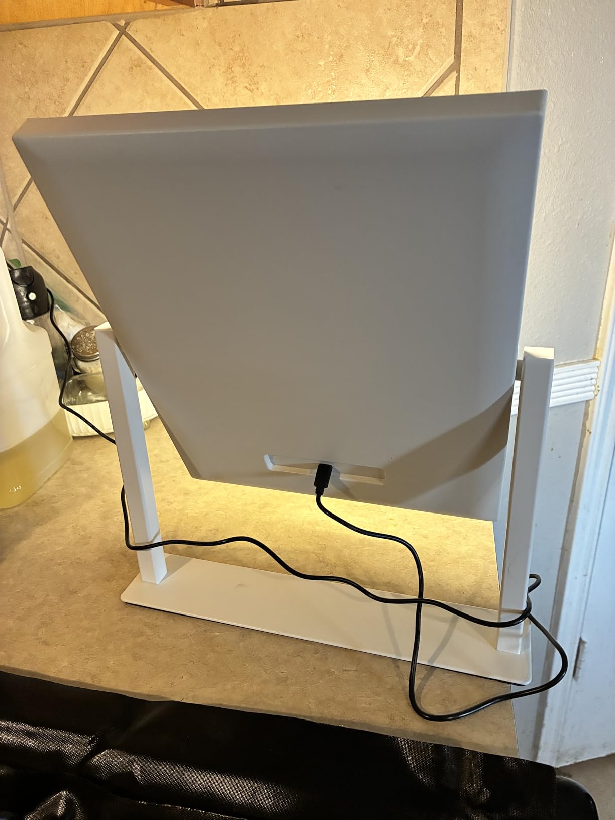 Vanity Mirror with Lights, Makeup Mirror with Lights,3 Color Lighting Modes Detachable 10X Magnification Mirror Touch Control,360°Rotation, White. customer photo 1