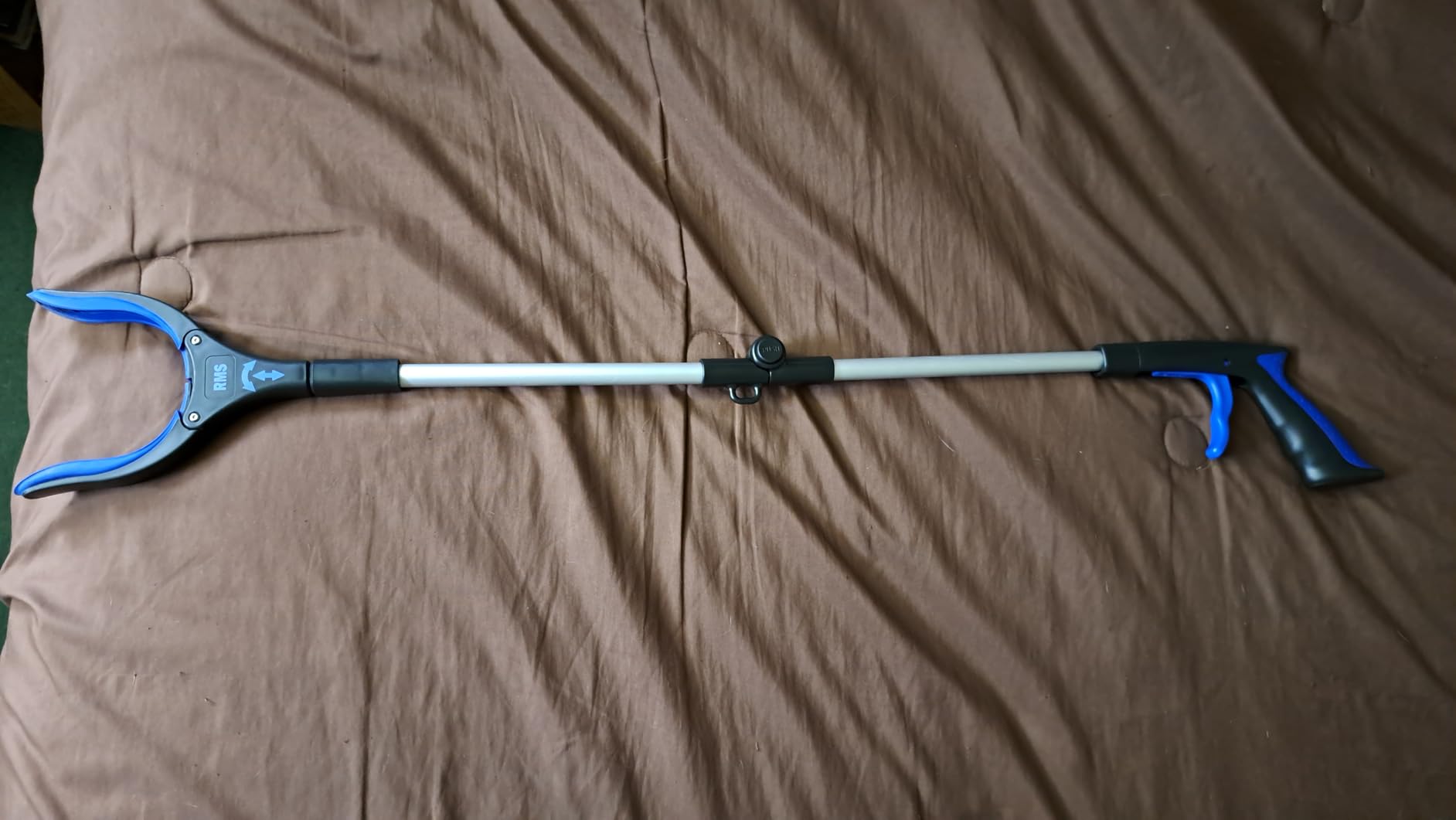 RMS 34 Inch Extra Long Reacher Grabber - Foldable with Rotating Jaw (Blue) customer photo 2