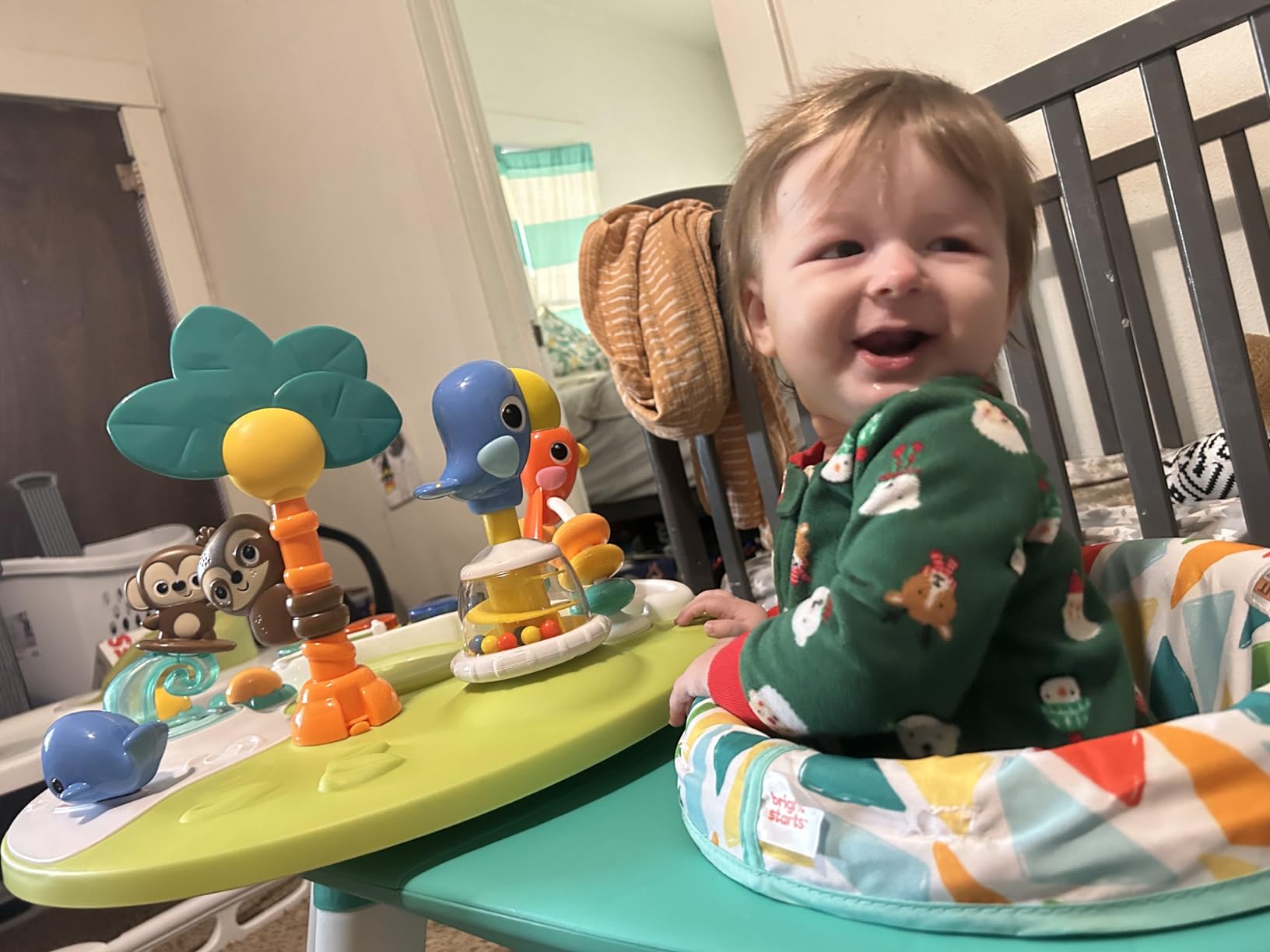 Bright Starts Around We Go 2-in-1 Baby Walker, Discovery Activity Center and Table, Tropic Coral, Ages 6 Months+ customer photo 1
