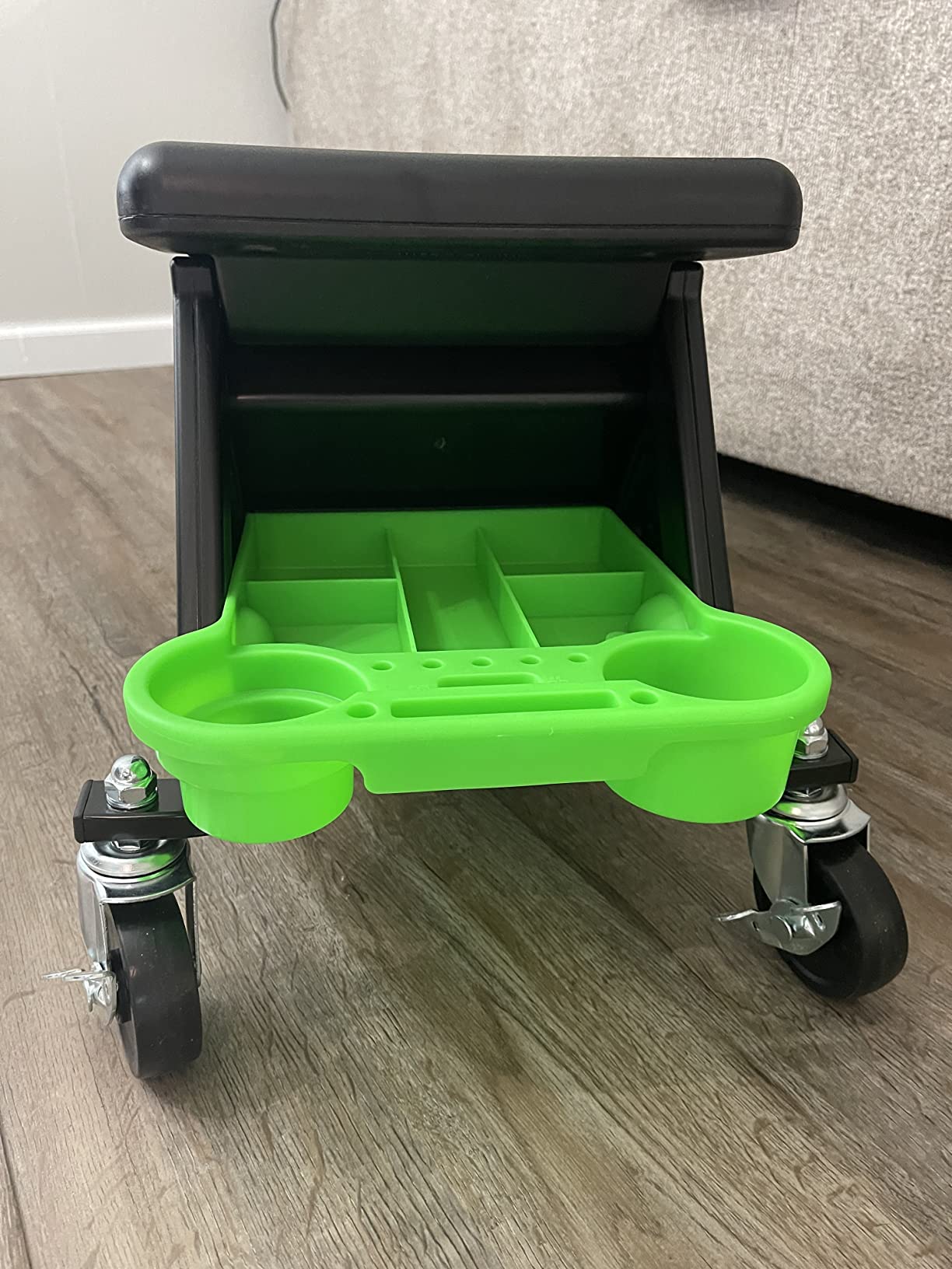 OEMTOOLS 24986 Heavy-Duty Rolling Workbench and Creeper Seat, Mechanics Stool with Wheels, Creepers, Shop Stools with Wheels, Automotive, Green and Black 300 LB Capacity customer photo 1
