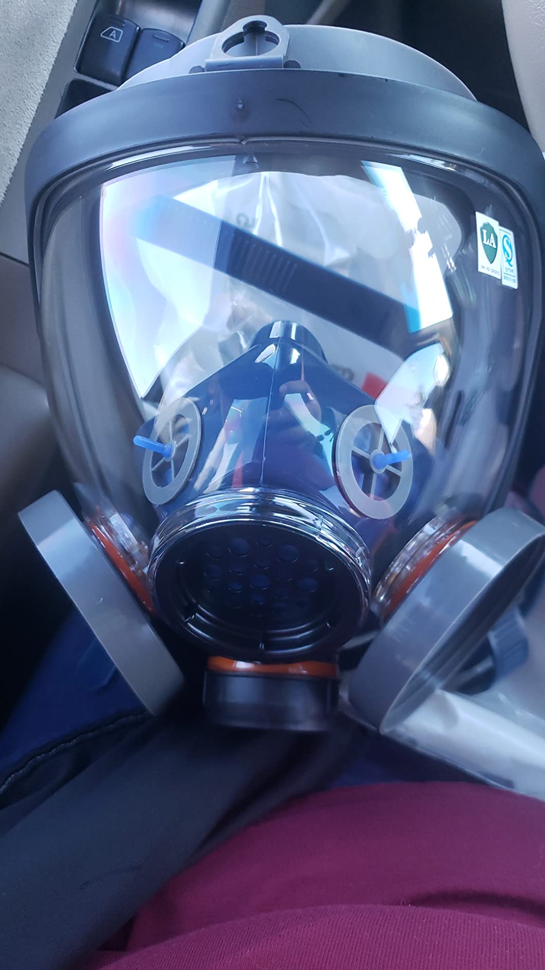 Full Face Organic Vapor Respirator - Protective Eye & Nose Shield with Anti-Fog Heavy Duty Lens & Adjustable - Chemical, & Particulate Respirator. Includes 2 Filter Cartridges - Industrial Grade customer photo 1
