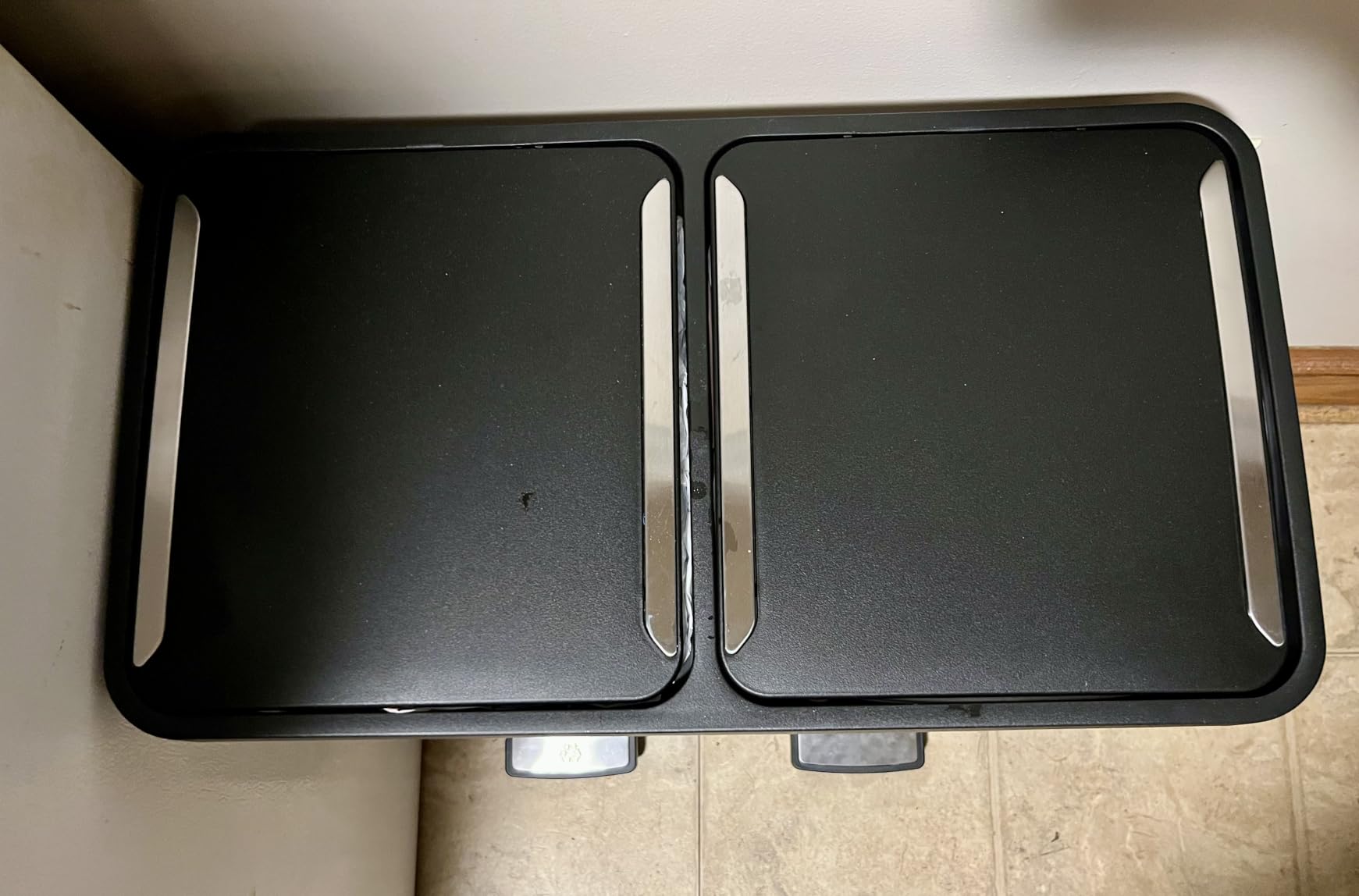 Step N' Sort The 18.5 Gallon Extra Large Capacity, Soft-Step, Dual Trash and Recycling Bin with Removable Inner Bins, Silver customer photo 1