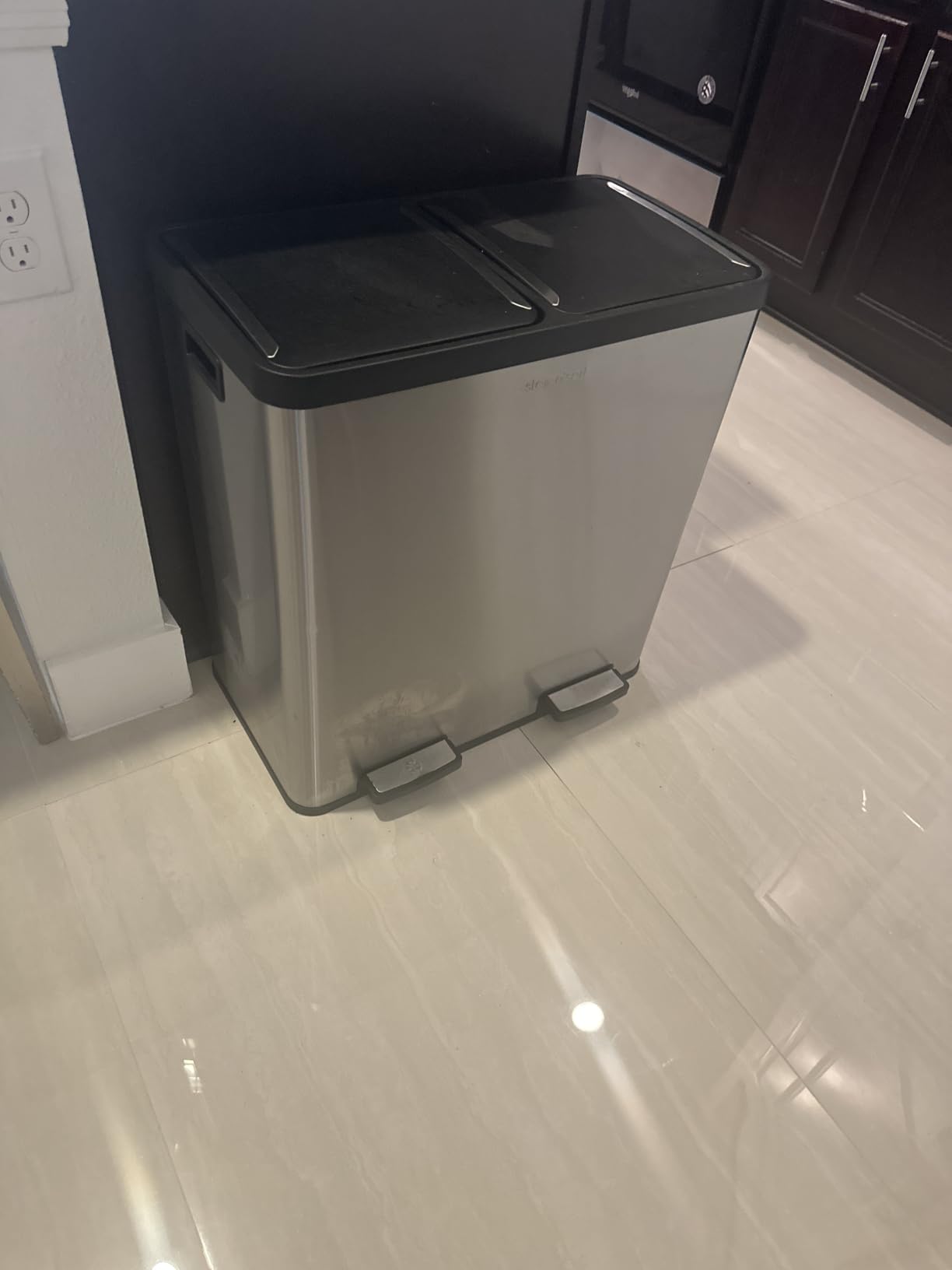 Step N' Sort The 18.5 Gallon Extra Large Capacity, Soft-Step, Dual Trash and Recycling Bin with Removable Inner Bins, Silver customer photo 2