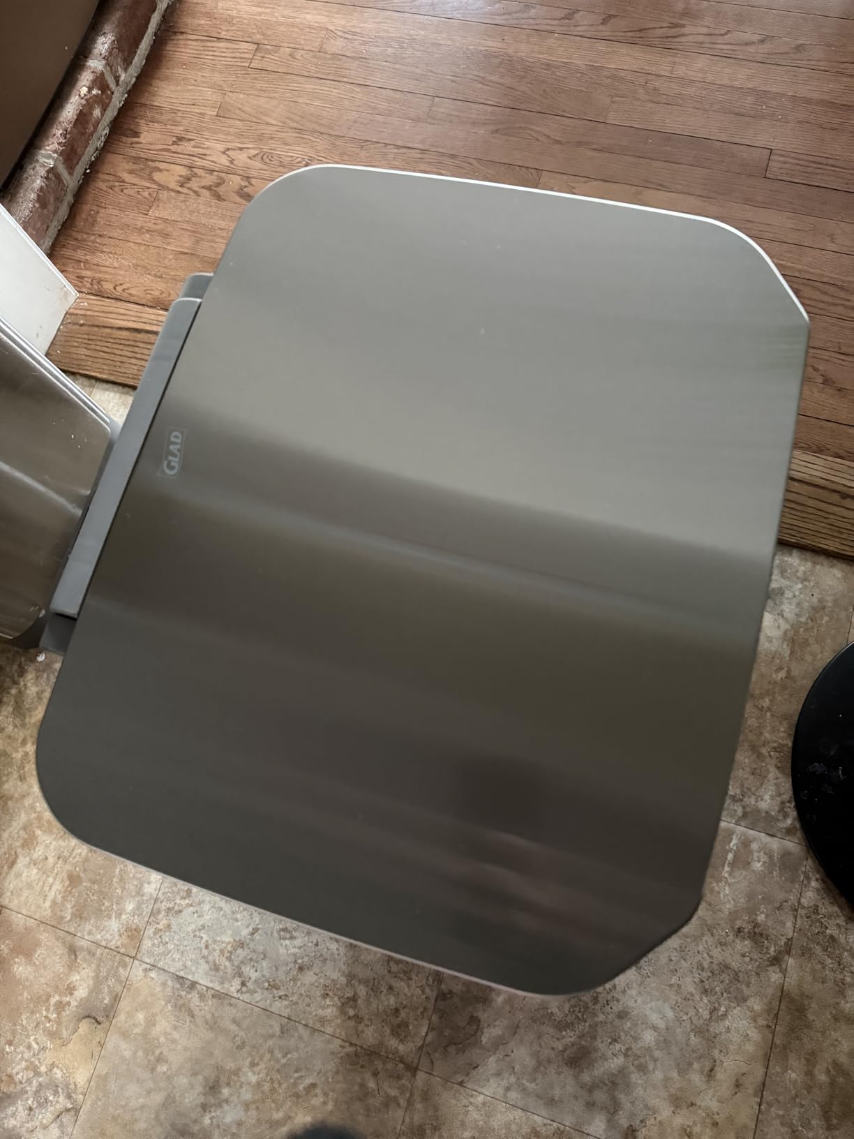 Glad Stainless Steel Trash Can with Clorox Odor Protection, 13 Gal, Pewter customer photo 2