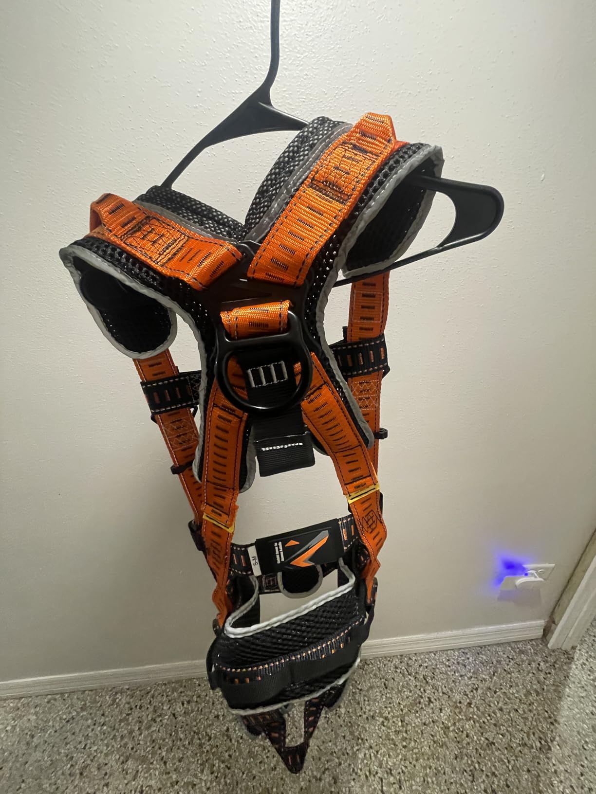 Malta Dynamics Razorback Elite MAXX - Safety Harness and Fall Protection Kit with Sewn in Lumbar Support Belt and Built-in Rescue Handles for Fall Arrest, OSHA & ANSI Compliant (Small-Medium) customer photo 2