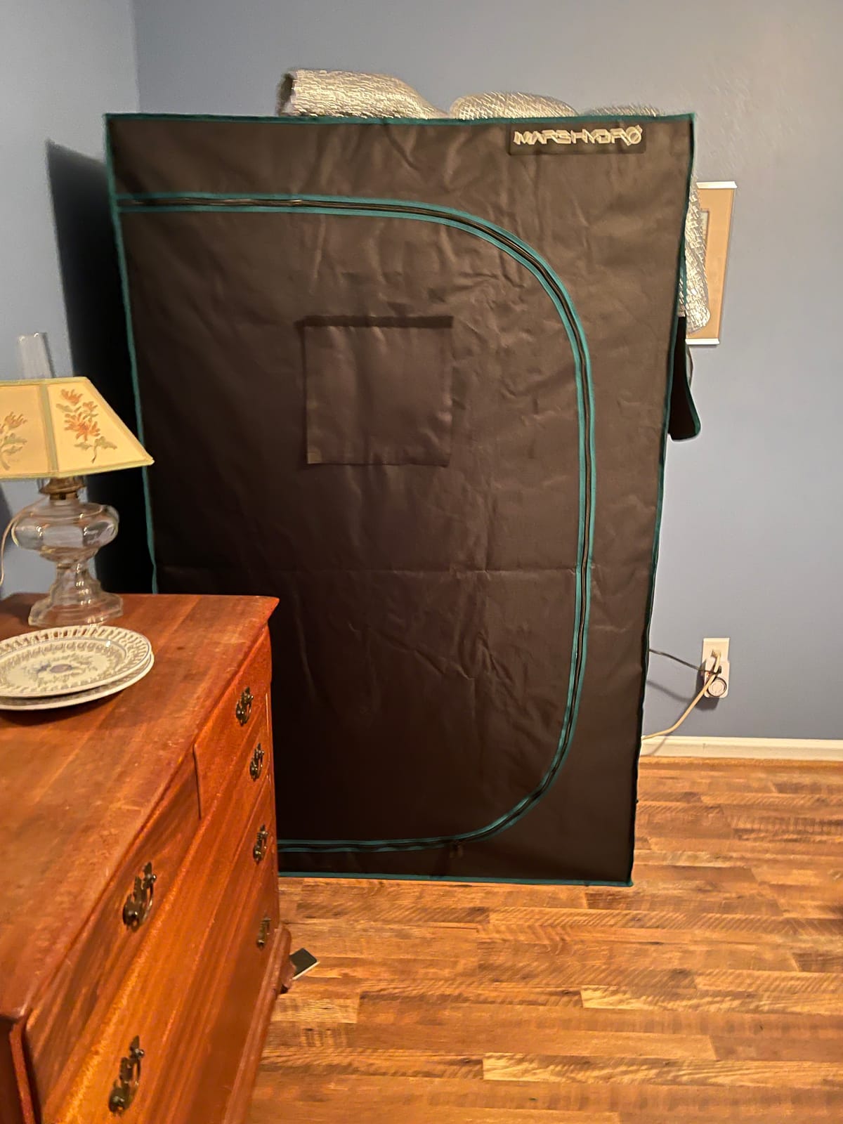 MARS HYDRO 4x2 Grow Tent Kit with TSL2000 300W Full Spectrum LED Grow Light customer photo 2