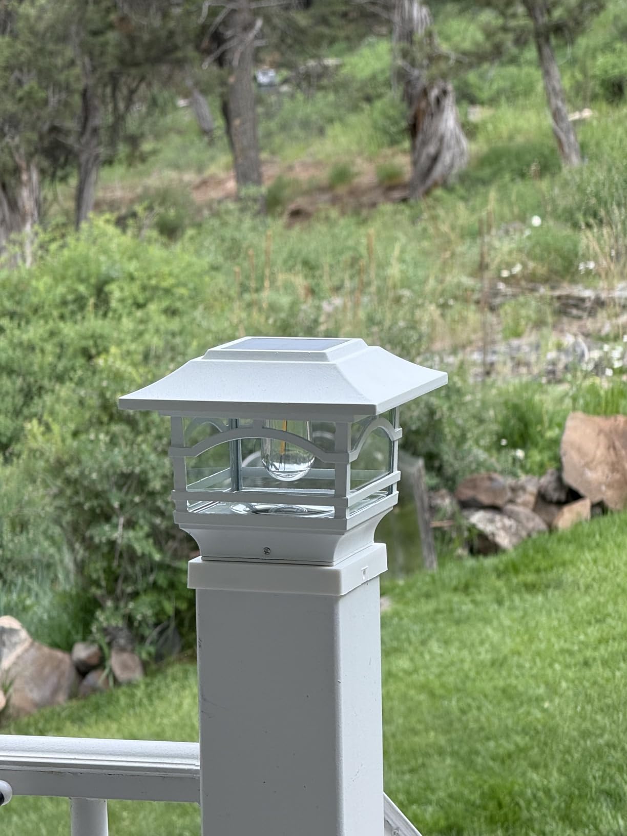Davinci Lighting Edison Solar Outdoor Post Cap Lights - 4x4 5x5 6x6 - Bright LED Light for Fence Deck Garden or Patio Posts - Slate Black (1 Pack) customer photo 1