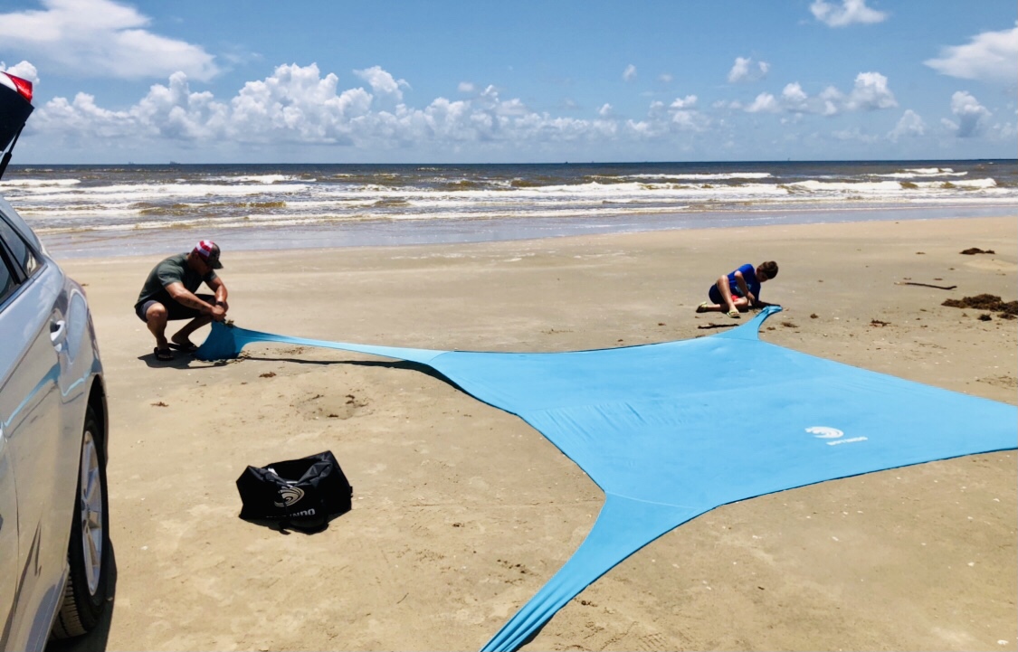 Family Beach Tent Canopy Sun Shade, Pop Up Grande Beach Tent Sun Shelter Stability 4 Poles with Portable Carry Bag Outdoor Shade for Fishing Backyard Camping customer photo 2