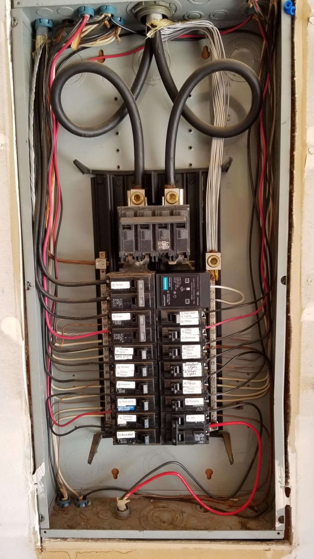 SIEMENS BOLTSHIELD Plug-in Surge Protection Device 2-Pole 65kA 120/240V customer photo 2