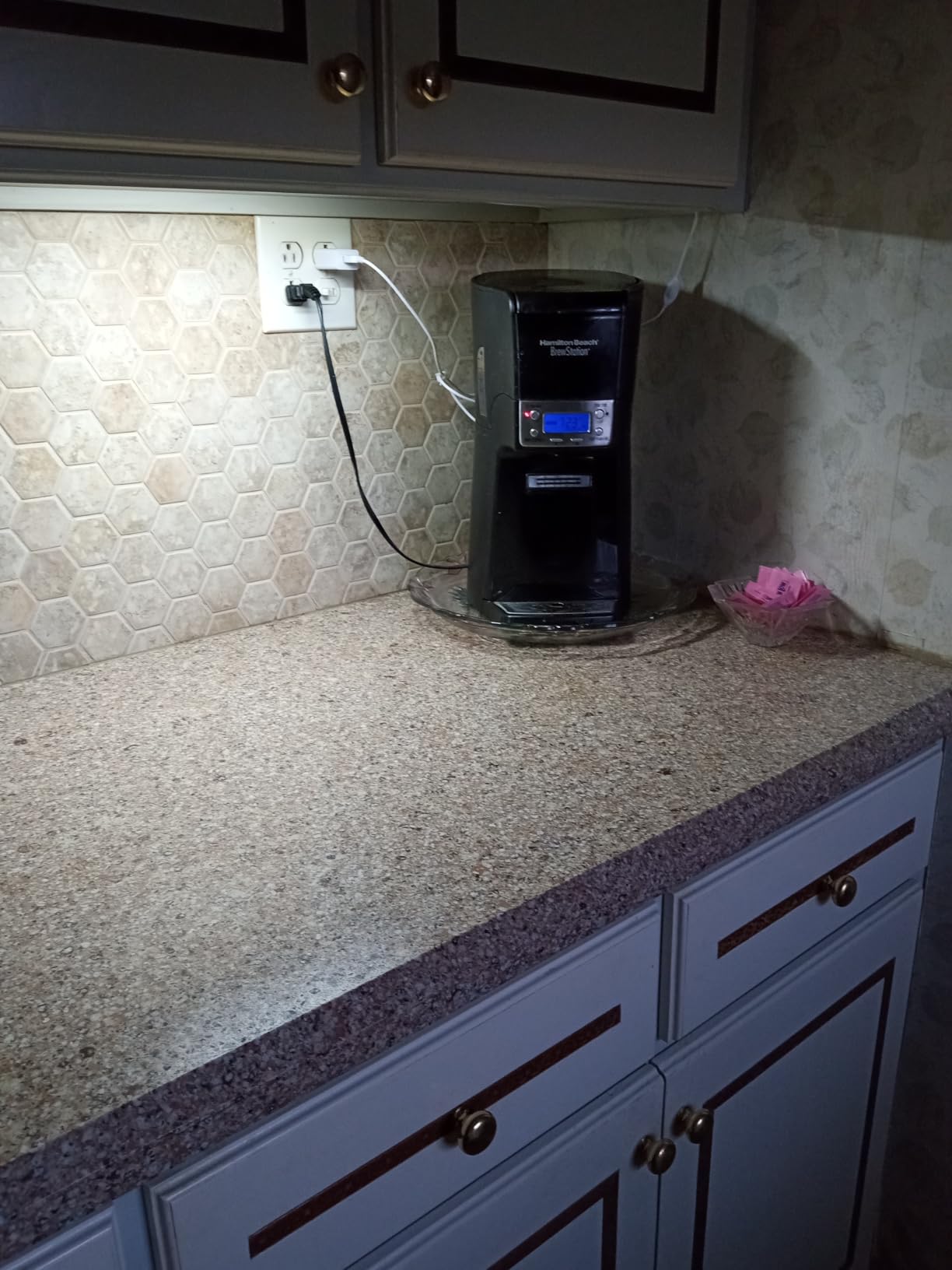 Under Cabinet Light, 12 Inch Plug in LED Closet Light with Memory Function, Cold White 6000K, Super Slim Dimmable Workbench,Under Counter Lights for Kitchen customer photo 1