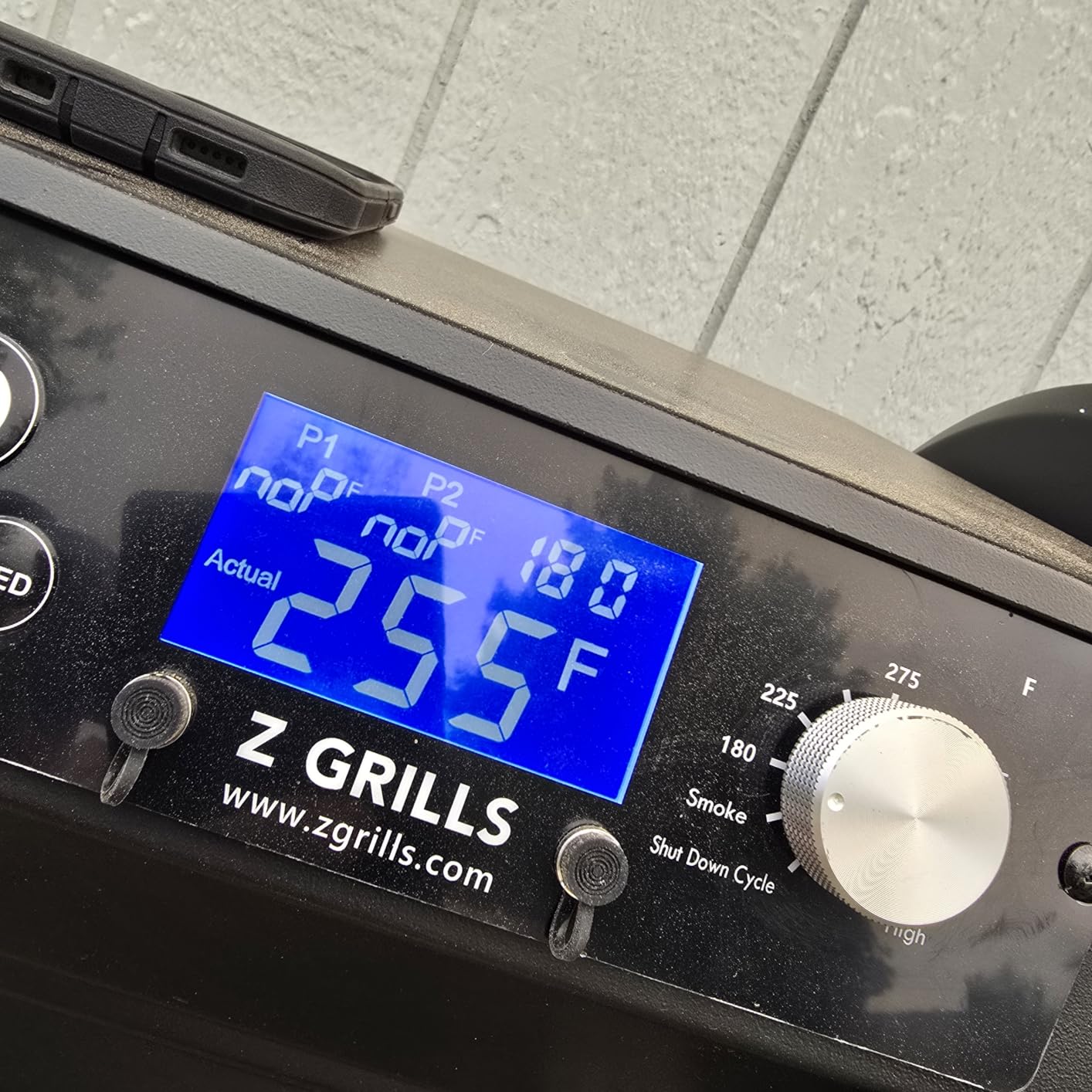 Z GRILLS ZPG-550B2 Wood Pellet Grill & Smoker with PID 3.0 Controller, 553 sq in Cooking Area, Meat Probe, Hopper Cleanout, 8 in 1 BBQ Grill Outdoor Auto Temperature Control, Black customer photo 2