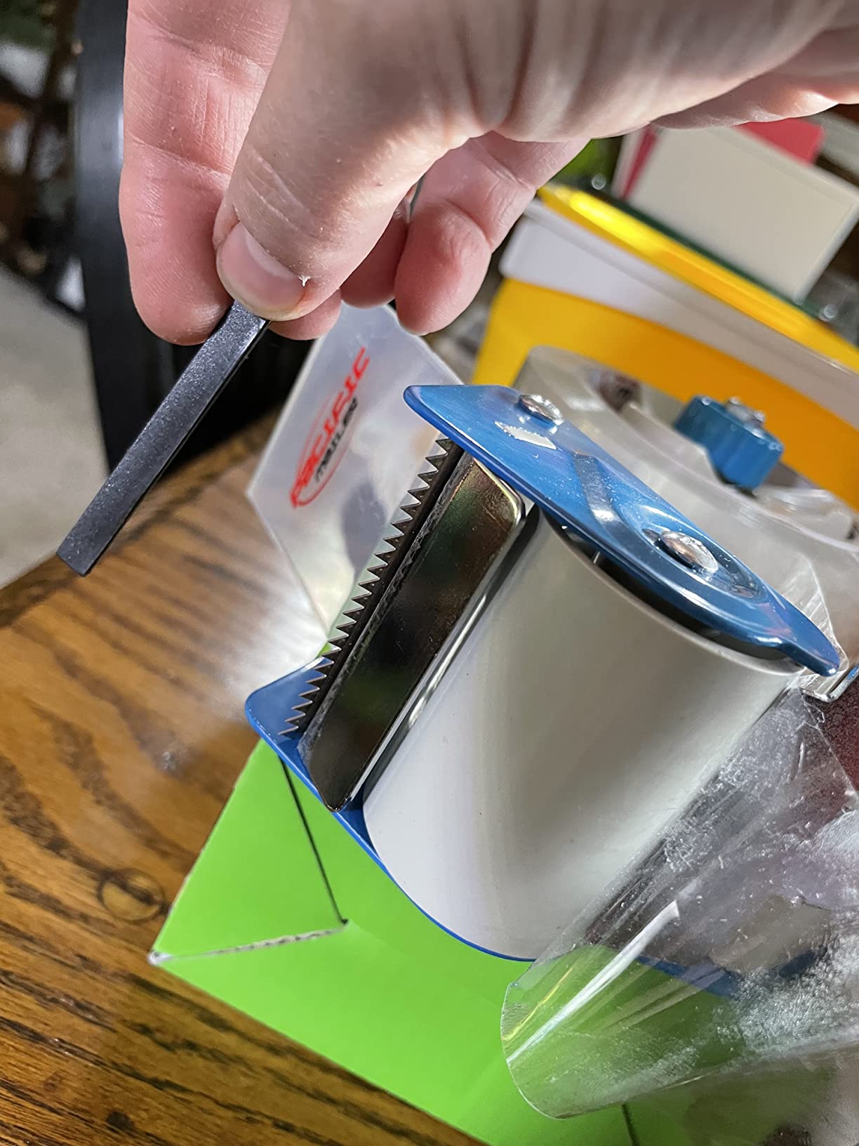 Pacific Mailer 2 Inch Tape Gun Dispenser with 2 Inch Carton Packing Tape, Lightweight Industrial Side Loading Tape Dispenser - Blue customer photo 1