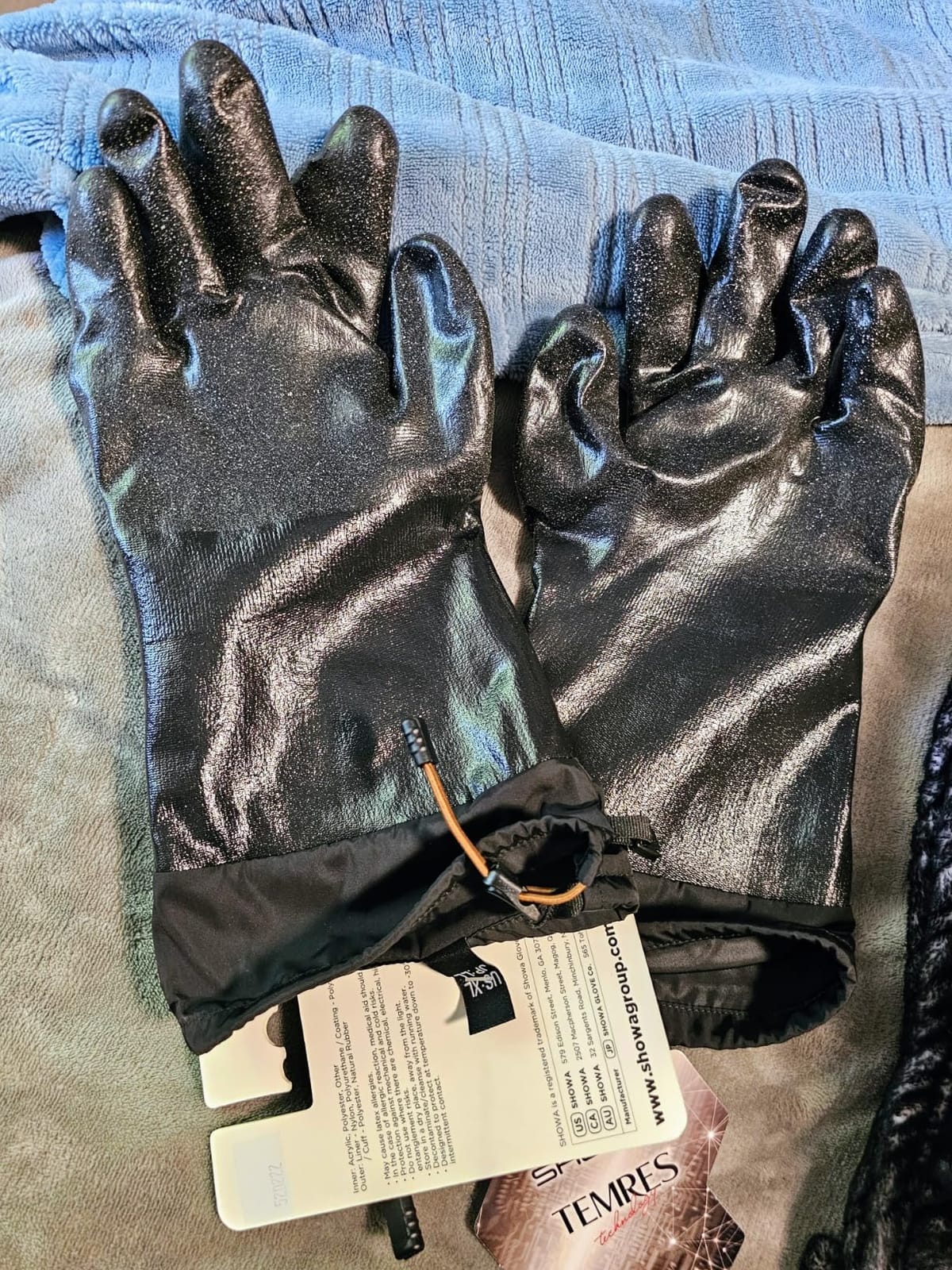 SHOWA TEMRES 282-02 Waterproof Insulated Winter Work Gloves, Breathable Polyurethane, Integrated Drawstring Gaiter Snow Cuff, Thermal Fleece for Skiing, Ice Fishing customer photo 2