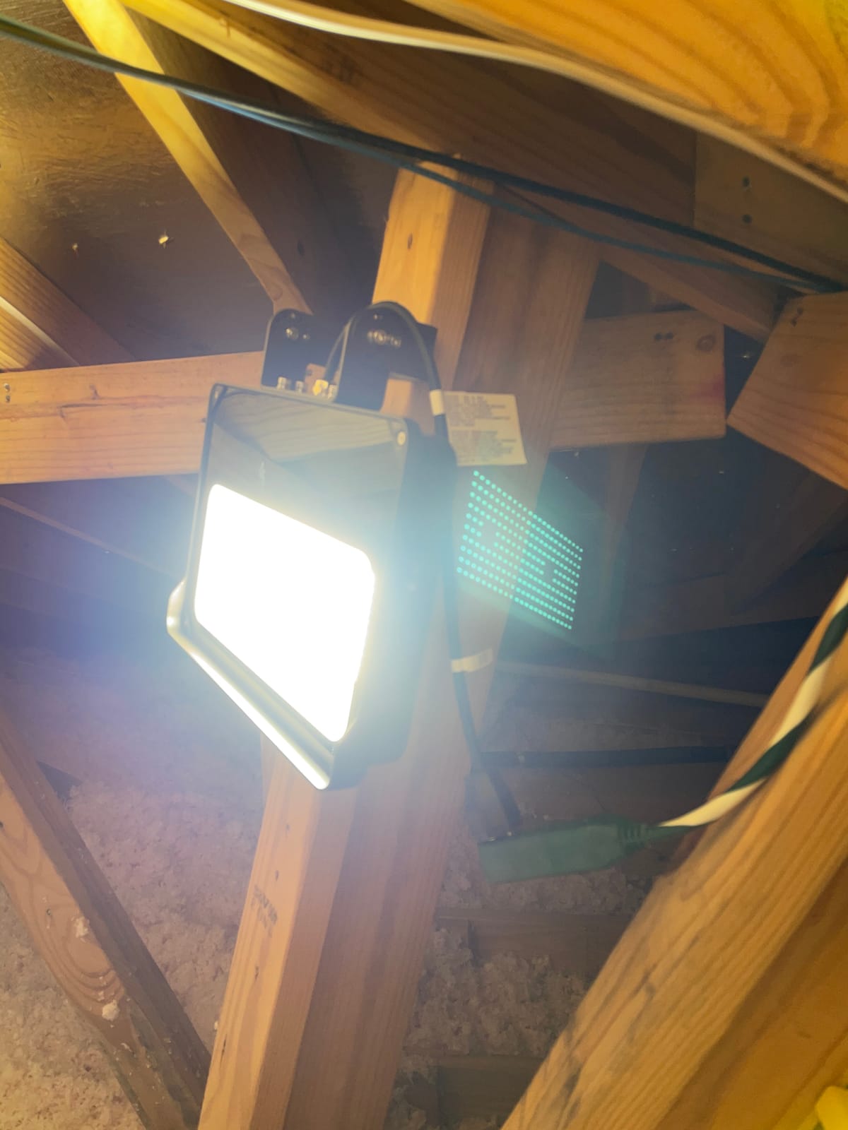 HYPERLITE LED Flood Light 150W 2 Pack 18000LM 5000K Daylight IP65 Waterproof Outdoor Floodlights UL Certified for Court,Garden,Warehouse customer photo 1