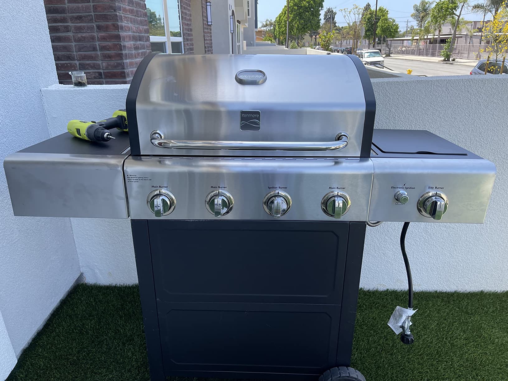 Kenmore 4-Burner Gas Grill with Side Burner, Outdoor BBQ Grill, Propane Gas Grill, Cast Iron Cooking Grates, Electronic Ignition, Warming Rack, Open Cart Design, 53000 BTUs, Stainless Steel customer photo 2