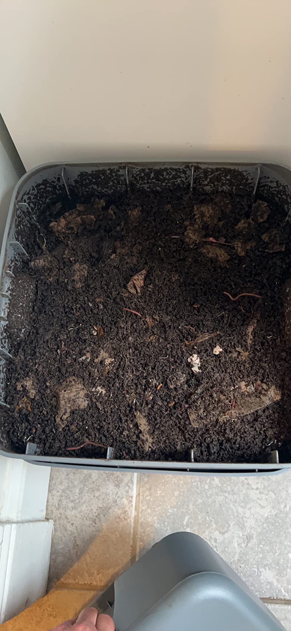 FCMP Outdoor - The Essential Living Composter, 2-Tray Worm Vermicomposter Bin (HF-LC4000v2-GRY) Grey customer photo 1