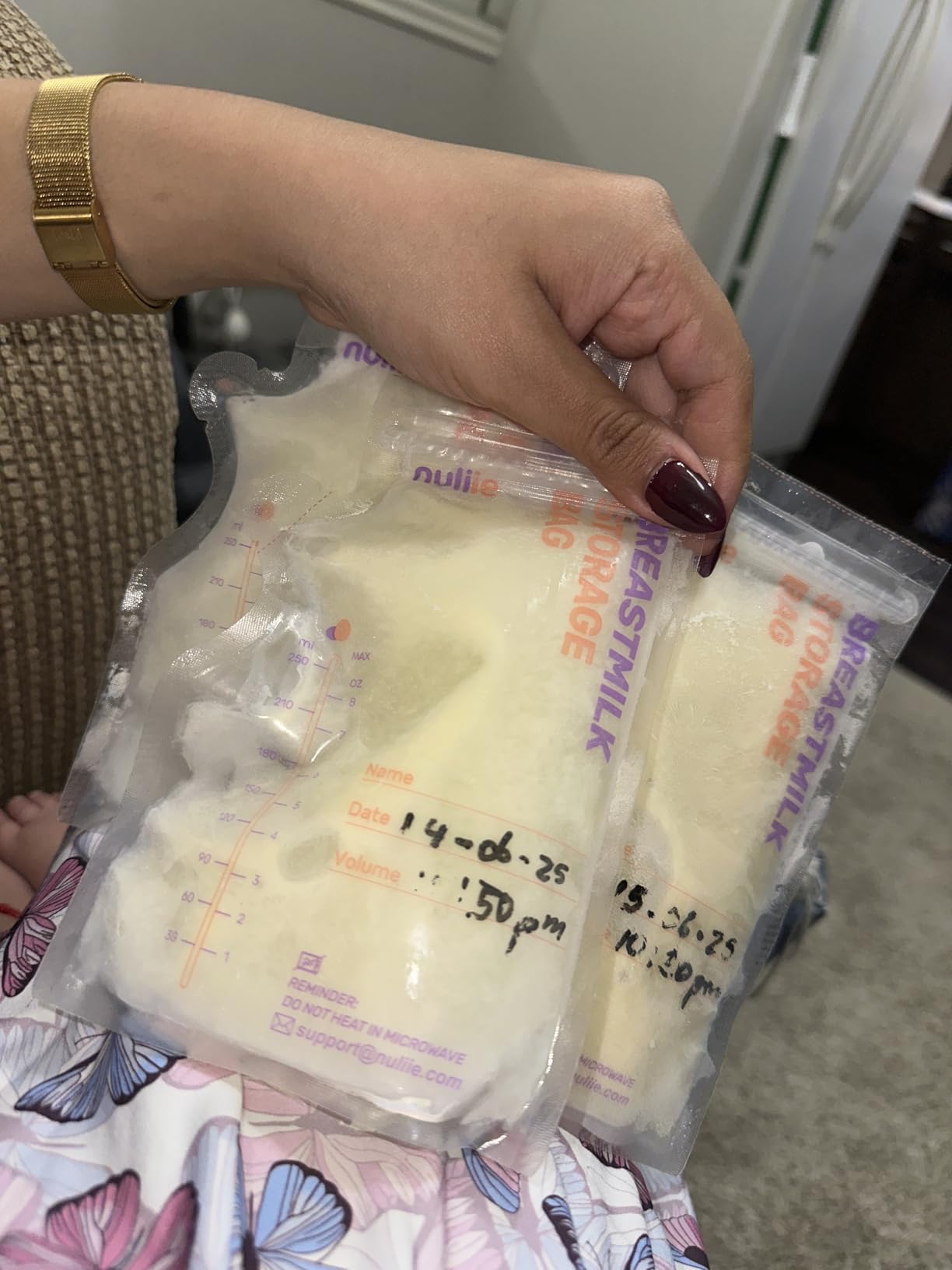 Nuliie 120 Pcs Breastmilk Storage Bags Freezer, 8 OZ Breast Milk Storing Bags, BPA-Free, Milk Storage Bags with Pour Spout for Breastfeeding, Self-Standing Bag, Space Saving Flat Profile customer photo 2