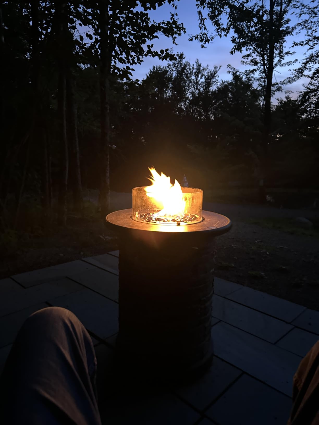 BAIDE HOME Outdoor Propane Fire Pit Table, Round Porcelain Tile Top 22