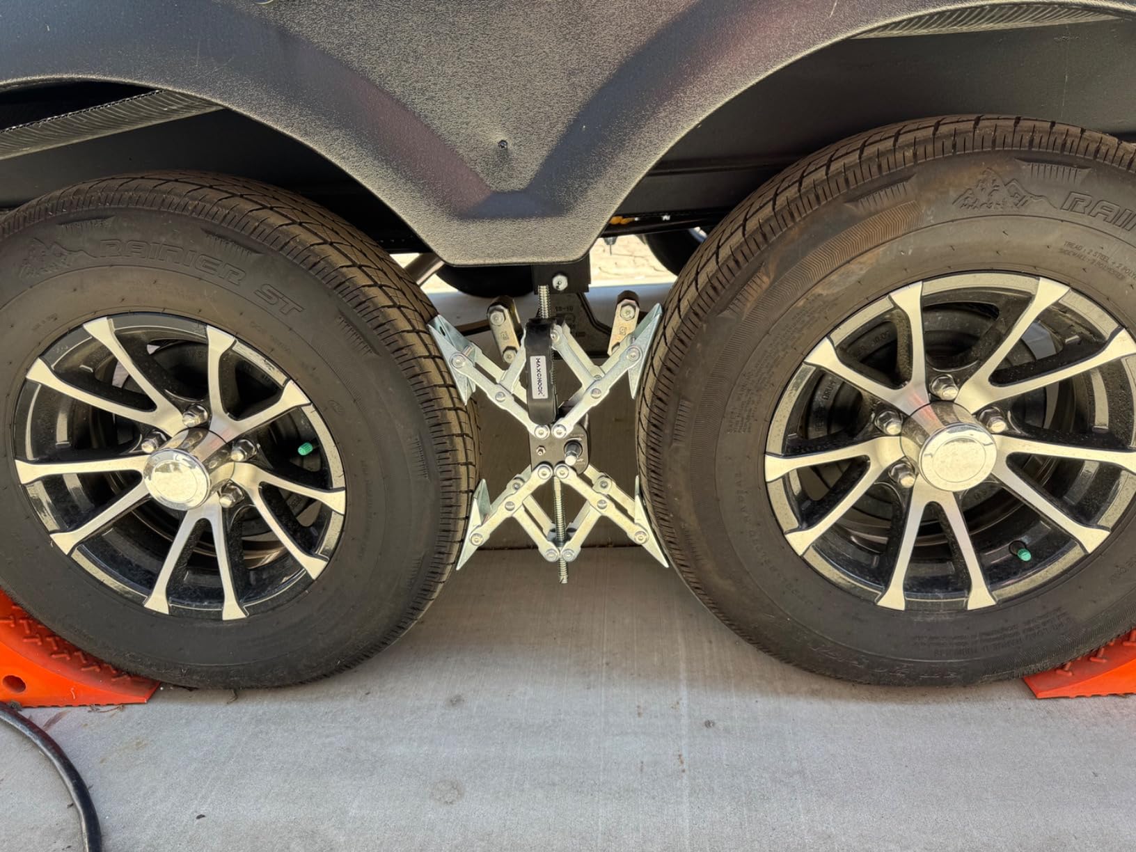 X-Shaped RV Stabilizer Wheel Chock (Allow Drill Adjust) Dual Axel RV Travel Trailer Camper Tire While Camping - 2 Pack customer photo 2
