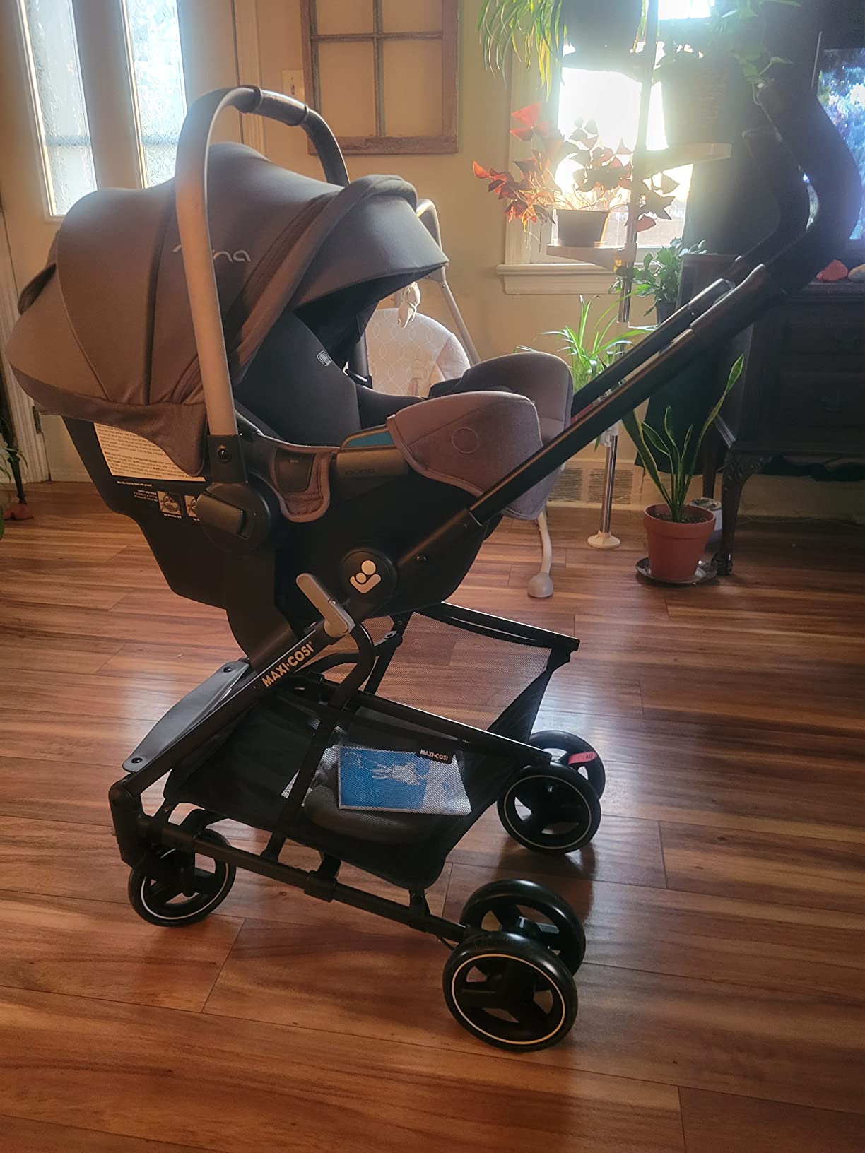 Maxi-Cosi Maxi-Taxi Xt Baby Stroller, Car Seat Caddy, Ultra Compact, Travel System with Ample Storage, Black, customer photo 1