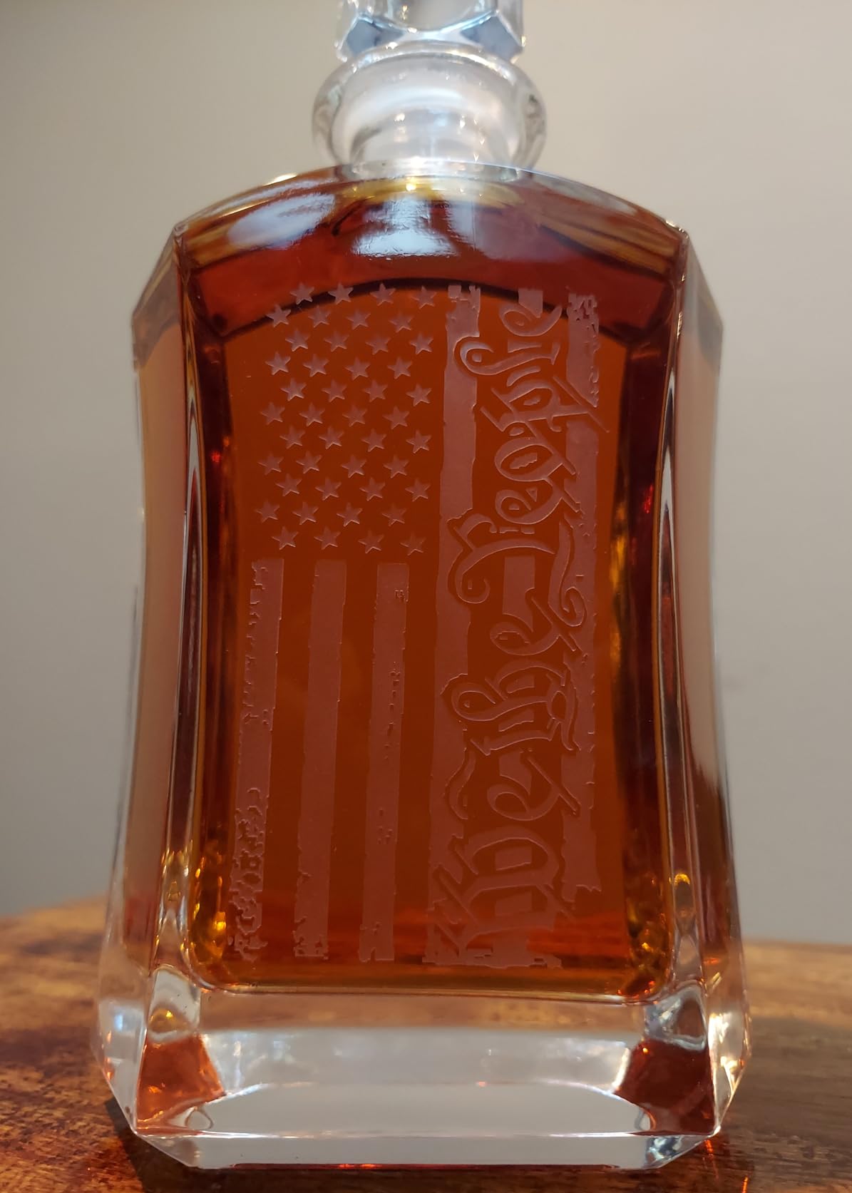Whiskey Decanter Engraved We The People American Flag Decanter Set with 2 Glasses for Liquor Scotch Bourbon or Wine, Father's Day Patriotic Gift customer photo 1