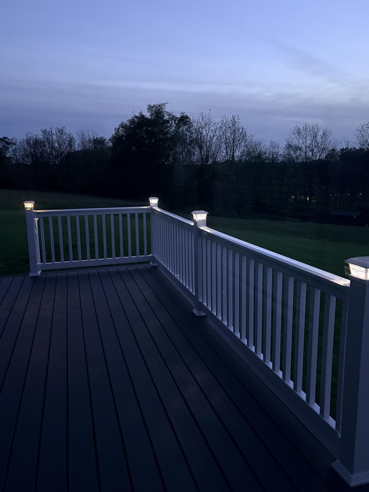 SIEDiNLAR Solar Post Cap Lights Outdoor 2 Modes, 4 Pack, White, Warm/White | Fence Post Lights, 8 LEDs for 4x4, 5x5 & 6x6 Vinyl/Wood Posts, Solar-Powered Waterproof for Patio, Deck, Garden & Yard Decor customer photo 1
