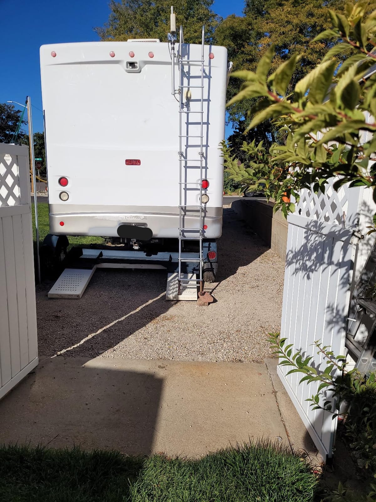 ECOTRIC RV Exterior Ladder for Travel Trailers Universal RV Motorhome customer photo 2