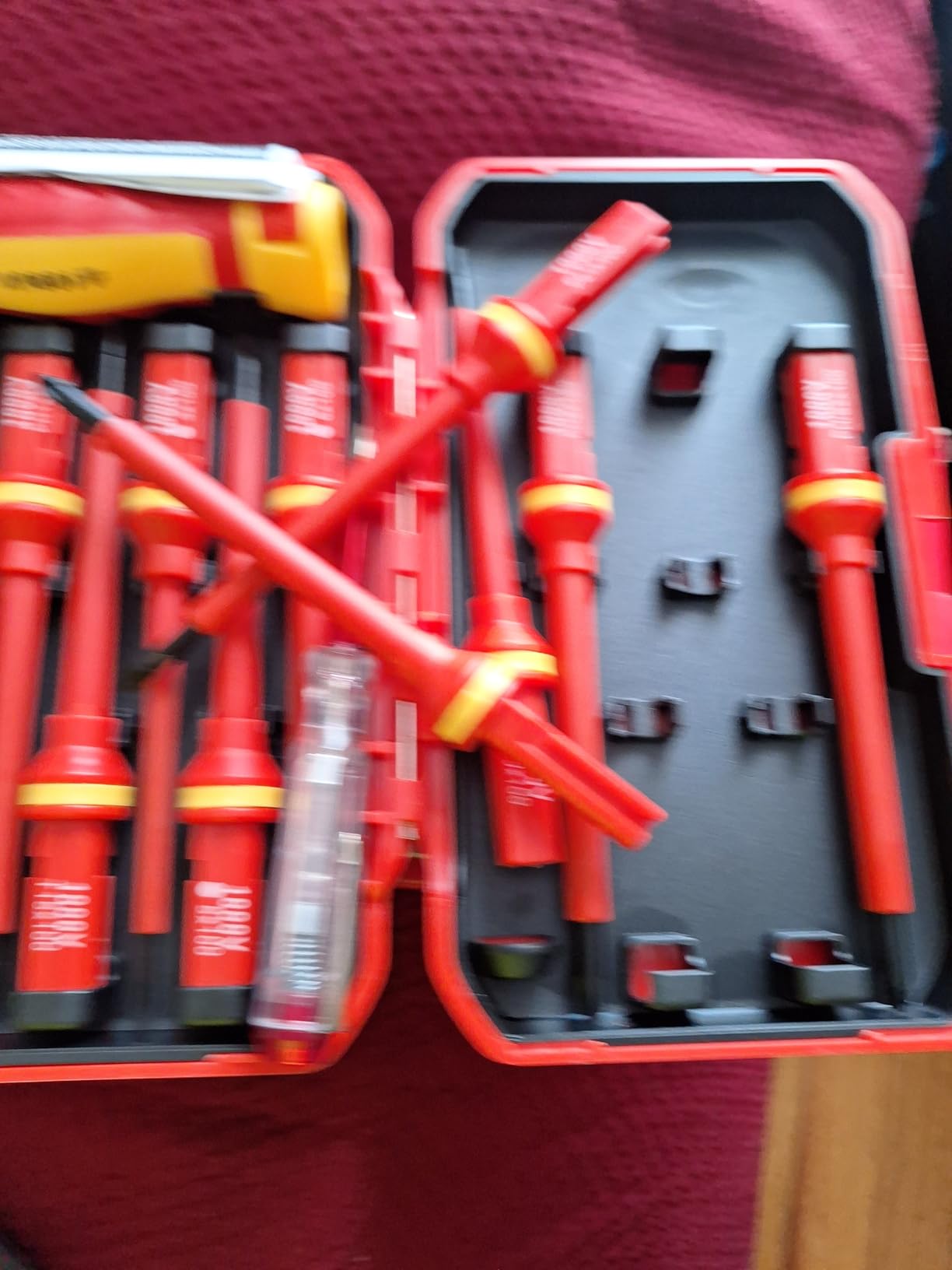 1000V Insulated Electrician Screwdriver Set - 13-Piece Professional Electrical Screwdriver Set Insulation Handle CRV Steel Magnetic Phillips Slotted Pozi Torx Tips VDE & GS Certified customer photo 1