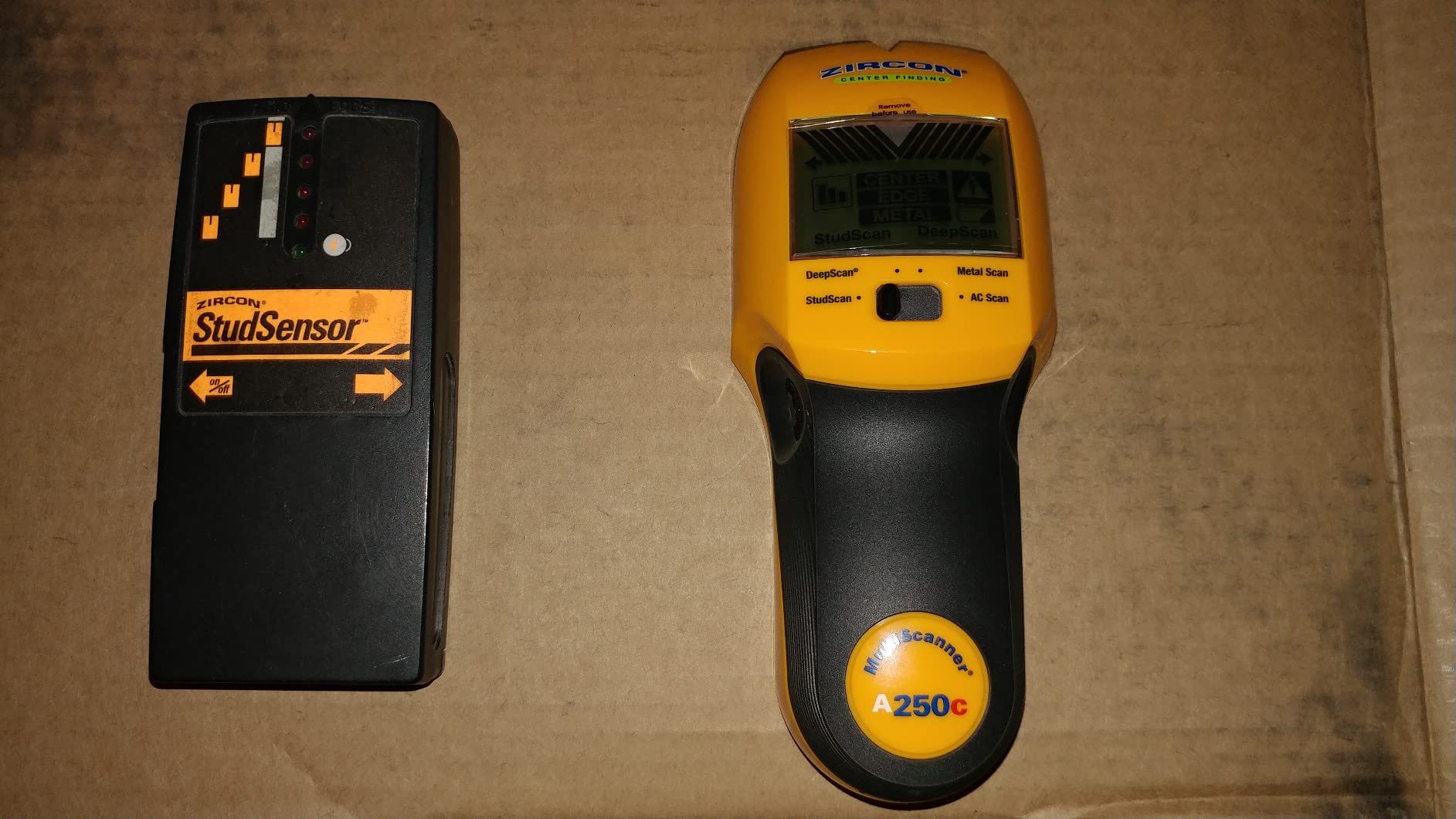Zircon MultiScanner A250c Stud Finder for Wood & Metal, Enhanced Display | Enhanced scanning helps locate studs, metal and live AC wiring before drilling, hanging and mounting, up to 1.5 in. deep customer photo 1