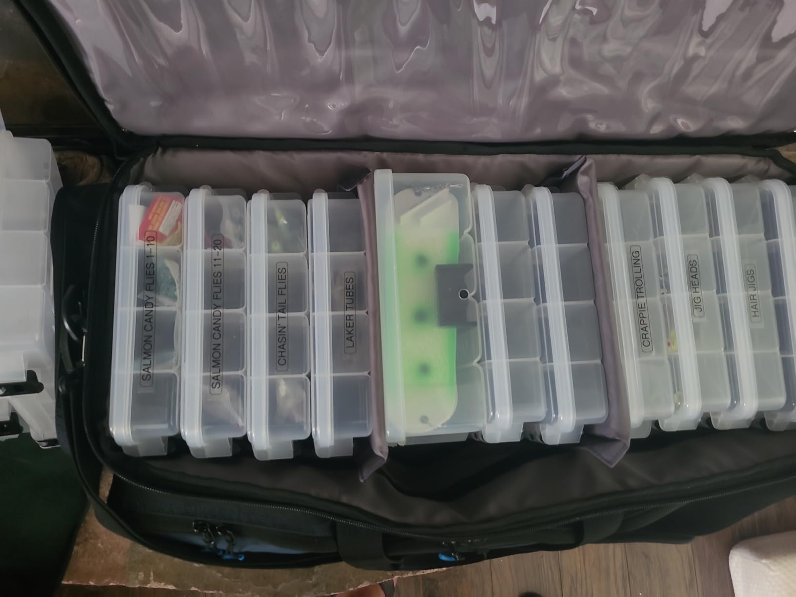 Reaction Tackle Saltwater Fishing Tackle Bags, Water Resistant 1000D PVC Tackle Box Bag with Removable Dividers, Fits 3600 and 3700 Trays, XL customer photo 1