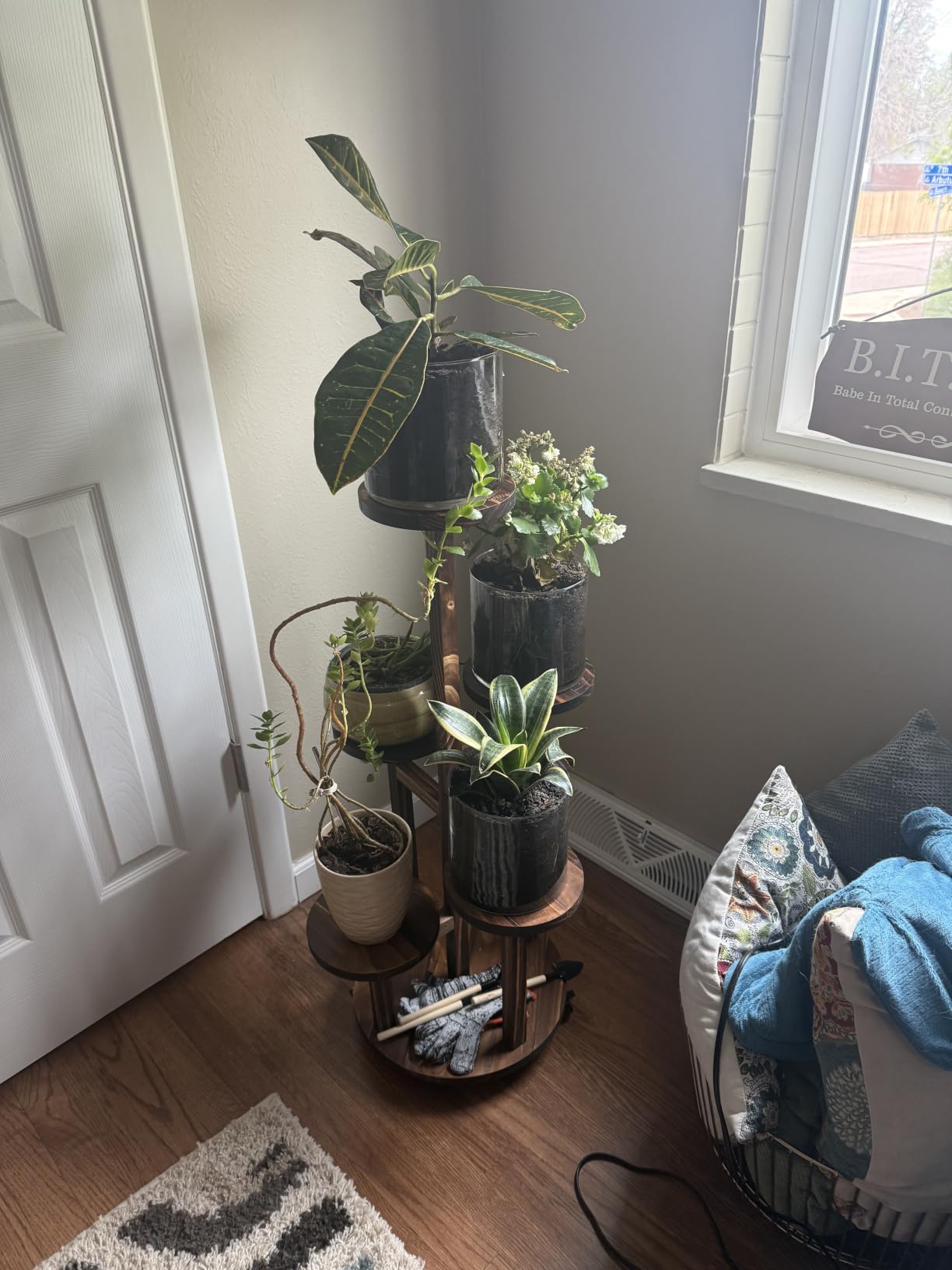 GEEBOBO 5 Tiered Tall Plant Stand for Indoor | Wood Plant Shelf Corner Display Rack, Multi-tier Planter Pot Holder Flower Stand for Living Room Balcony Garden Patio, Brown customer photo 1