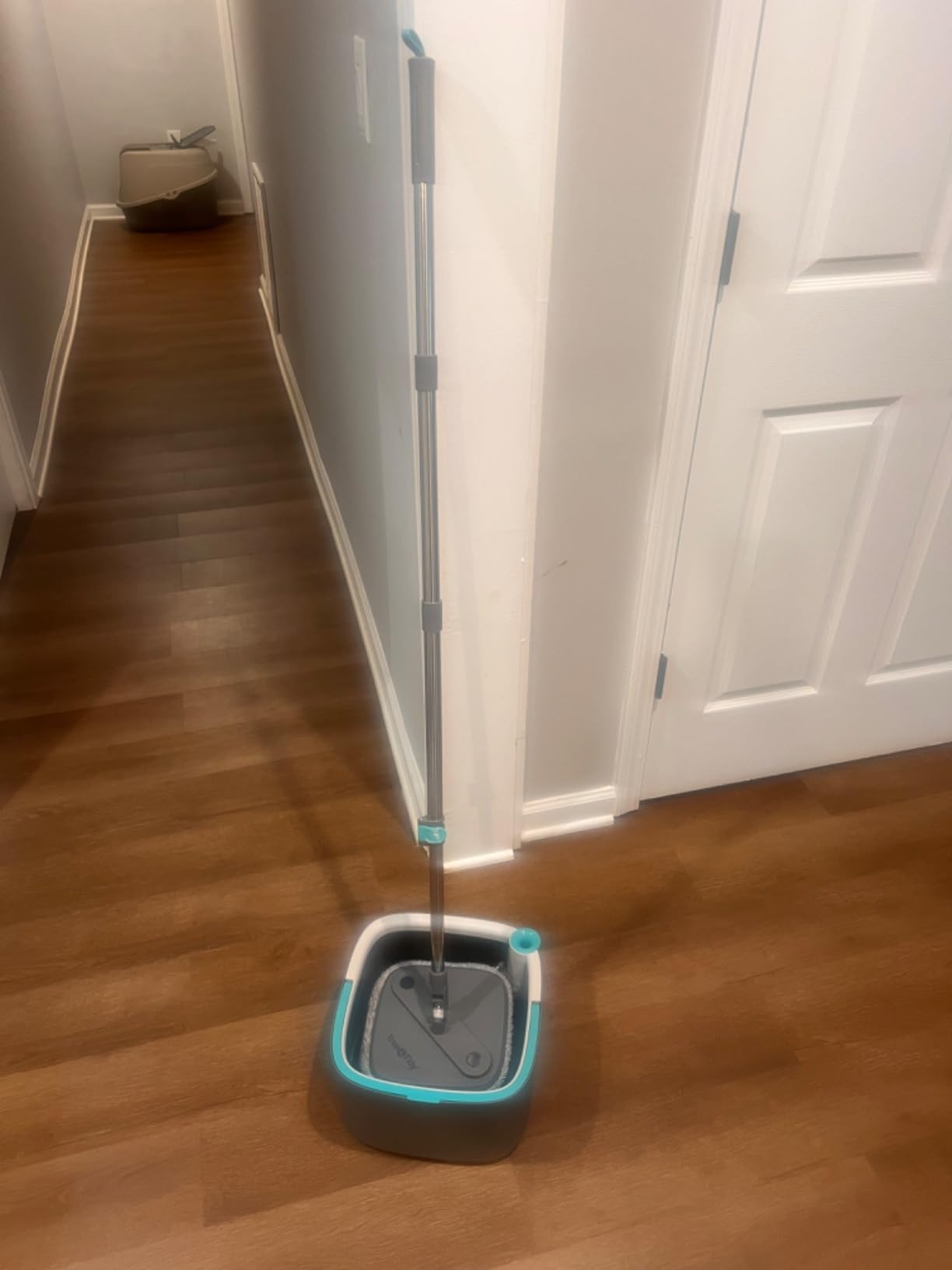 True & Tidy True Clean Spin Mop & Bucket System – Dual Compartment Design for Clean & Dirty Water, 360° Swivel Mop Head, Built-in Scrubbing Brush, Stainless Steel Handle & 2 Reusable Microfiber Pads customer photo 1