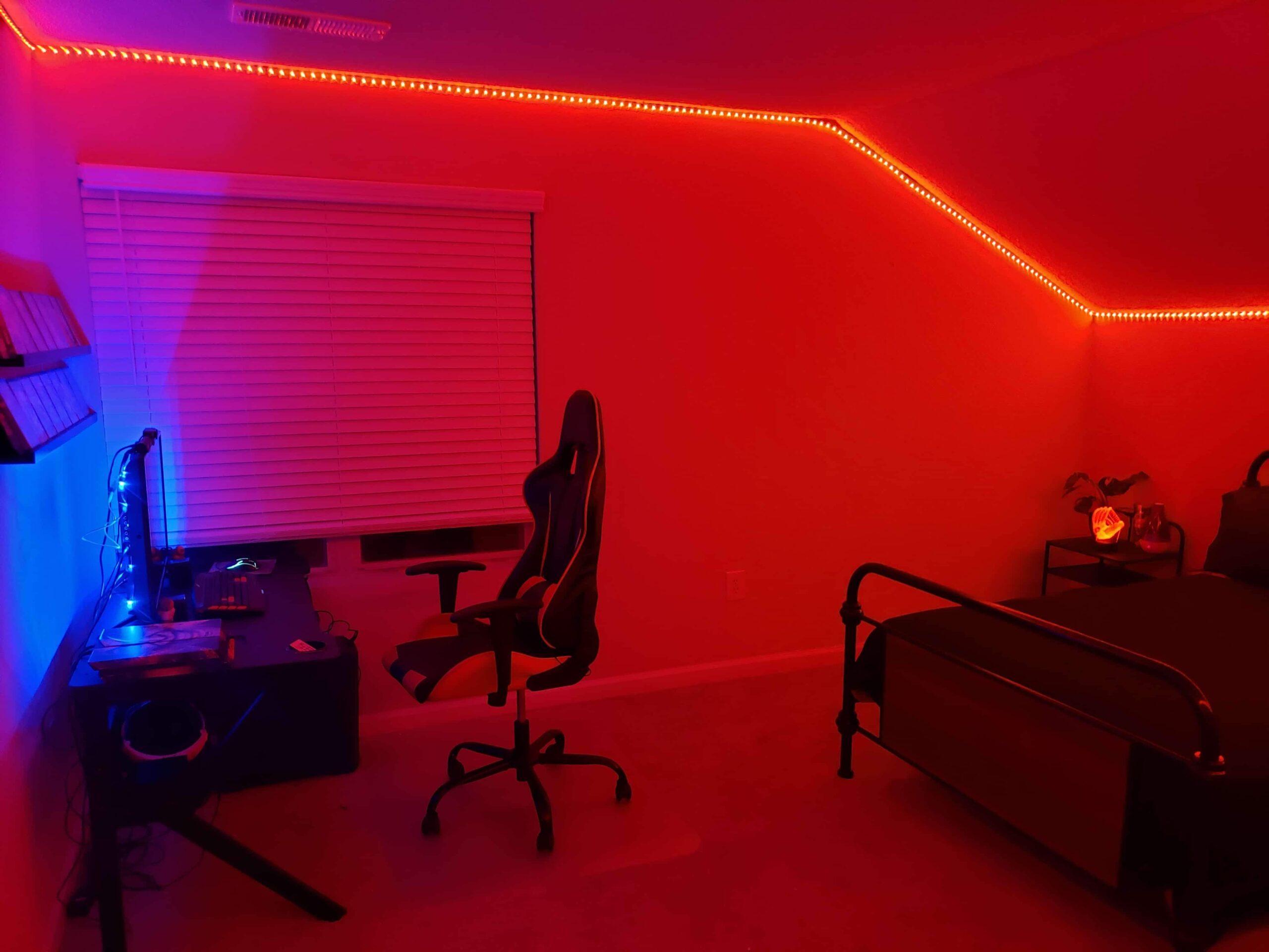 hyrion Smart LED Strip Lights 100ft WiFi, RGB Color Changing Lights Work with Alexa and Google Assistant, 16 Million Colors with App Control and Voice Control Led Lights for Bedroom, Room Decor customer photo 1