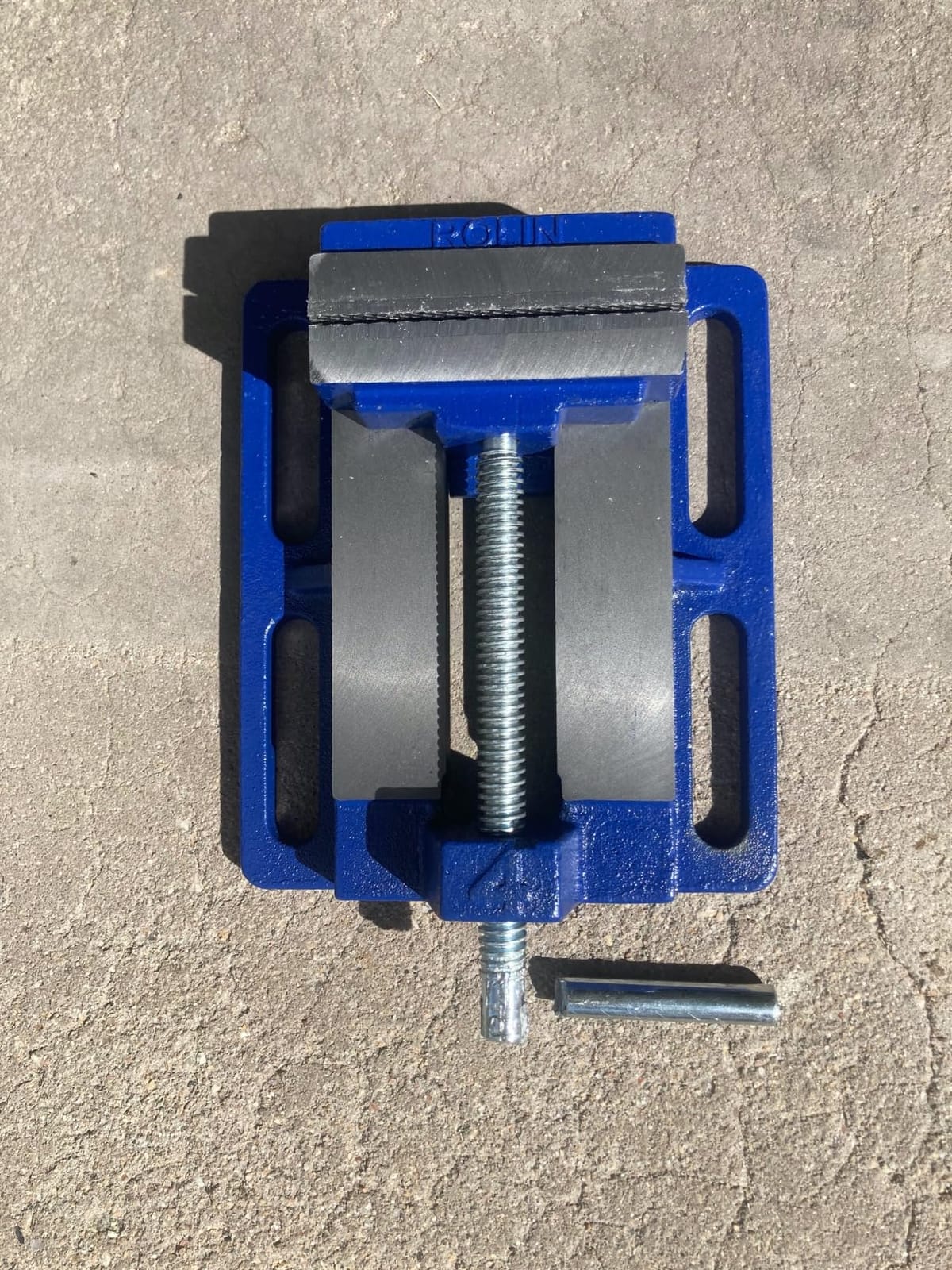 Rolin Vise Drill Press Vise 4 Inch Light Duty Workbench Tools customer photo 1