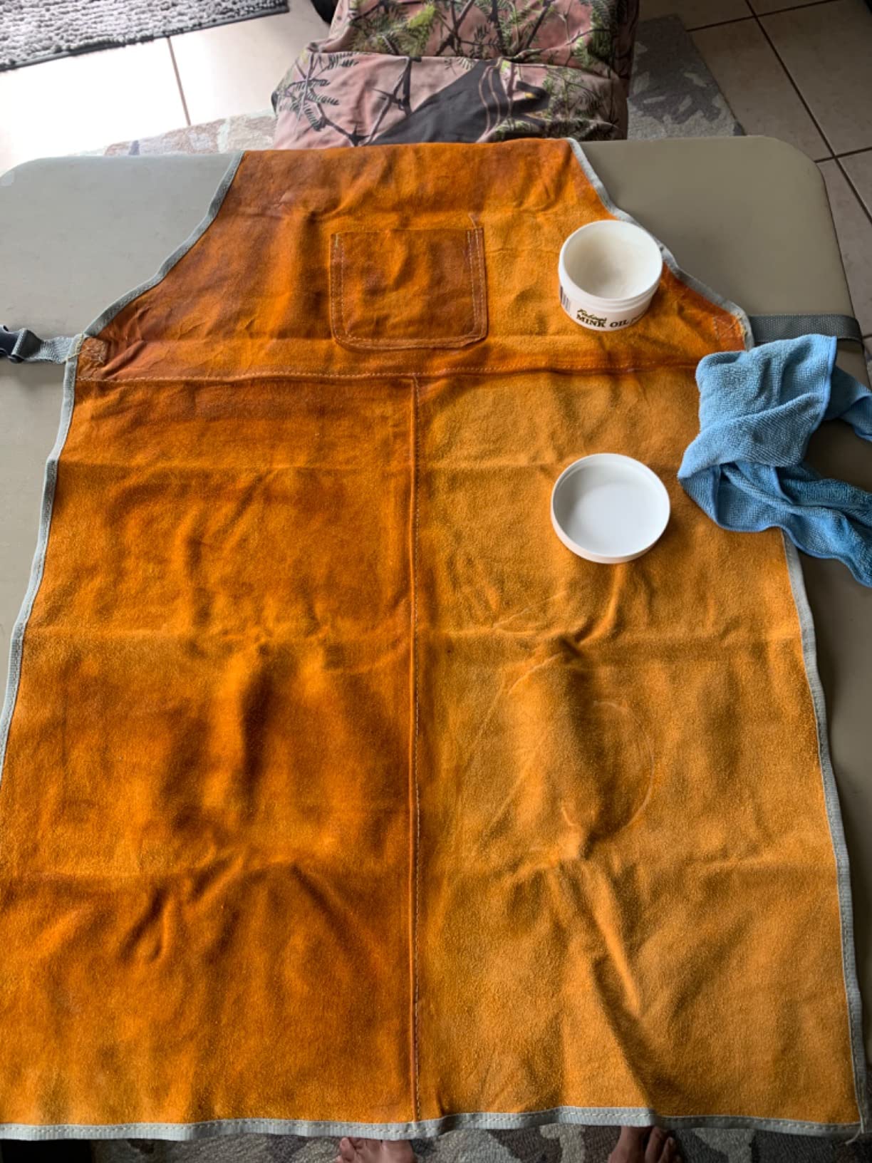 QWORK Leather Welding Work Apron - Flame and Welding Spatter Resistant - Adjustable Harness - Suitable for Welders, Blacksmiths customer photo 1