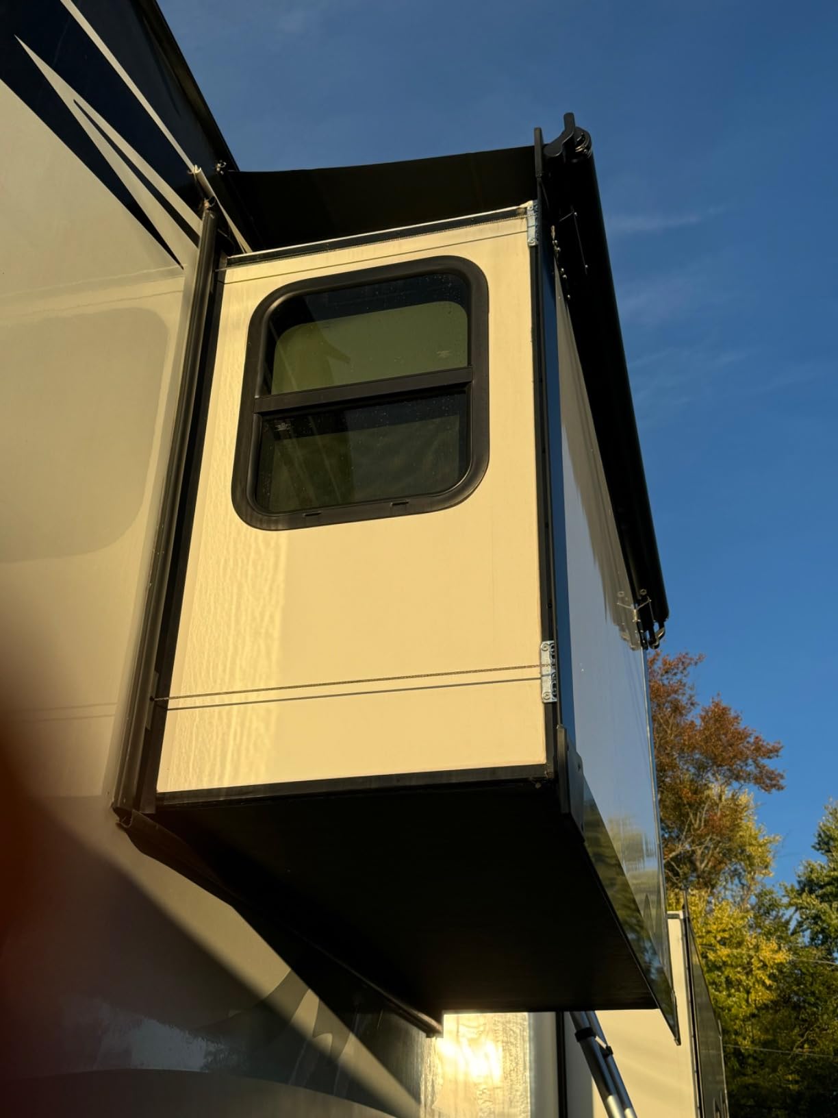 Awnlux Black Modular Slide Topper Awning Slide Out Protection for RVs, Travel Trailers, 5th Wheels, and Motorhomes -7'6