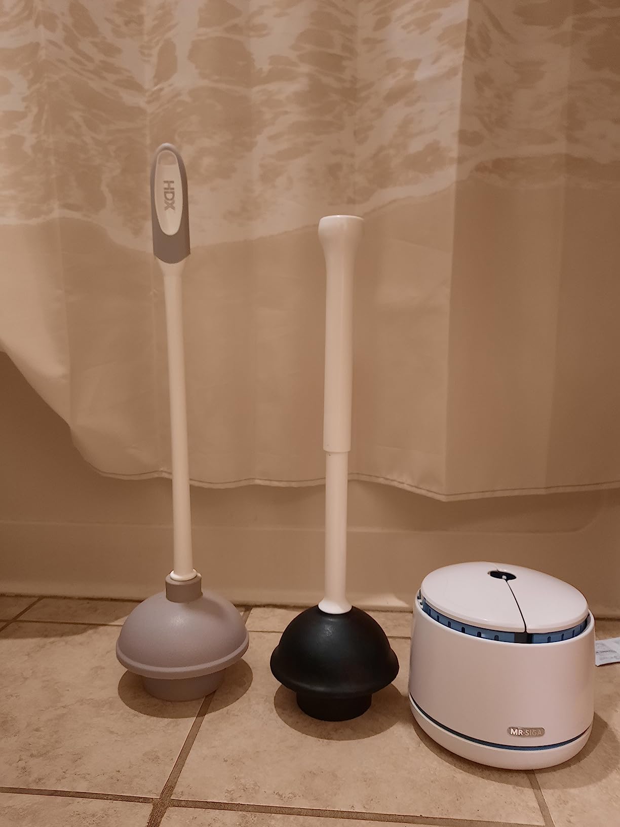 MR.SIGA Toilet Plunger with Holder, Plungers for Bathroom Heavy Duty, Black customer photo 2