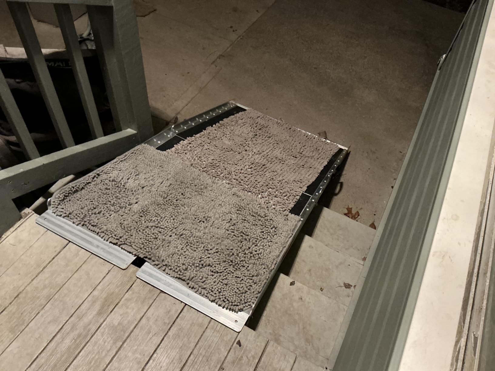 FACHNUO 4FT Portable Wheelchair Ramp for Home Steps, Non-Skid Aluminum Ramp customer photo 1