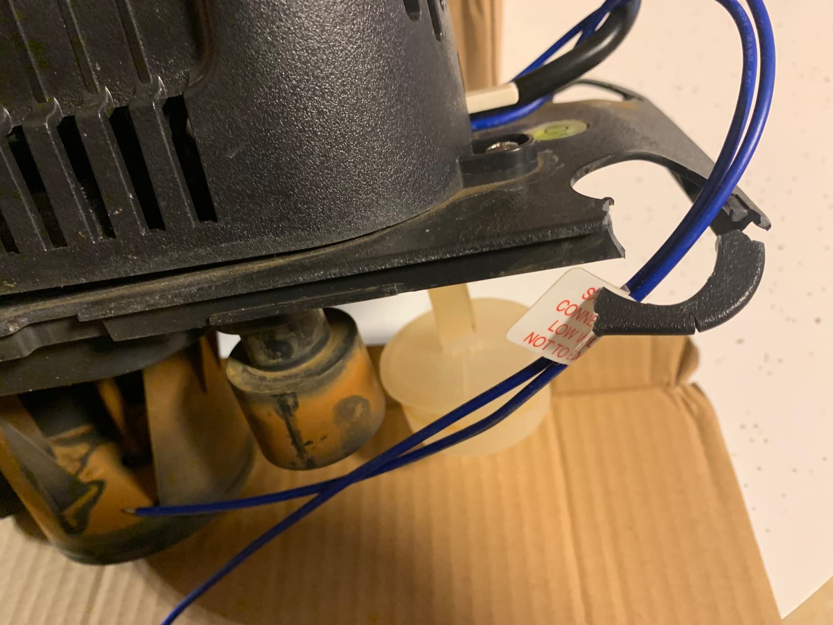 Beckett BK171UL Condensate Pump with Safety Switch, 115V, 17 ft Max Lift, 112 GPH, Automatic On/Off Operation, Black customer photo 1