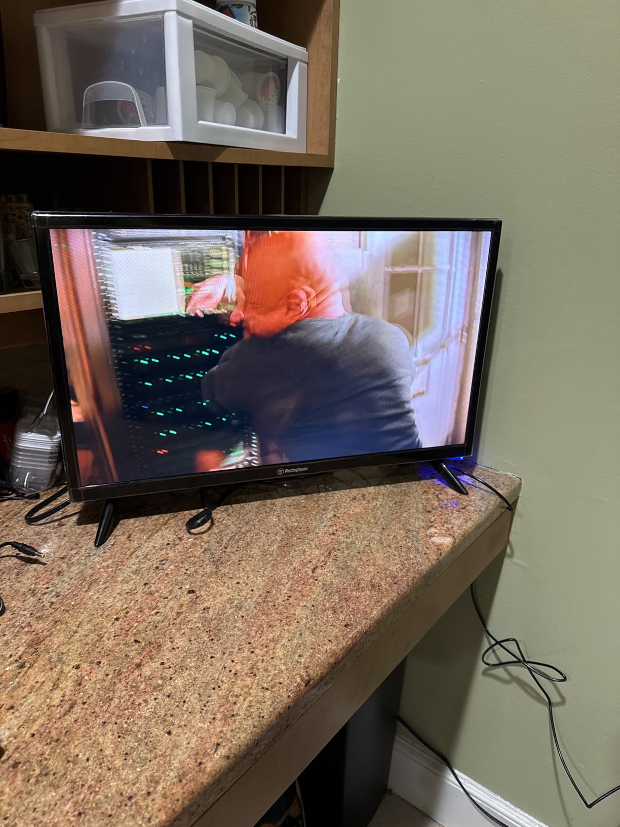 Westinghouse 24 Inch TV, HD LED Small Flat Screen Non-Smart Television, Works with Fire Stick, Roku, Apple TV, TiVo, Xumo, and Streaming Devices customer photo 1